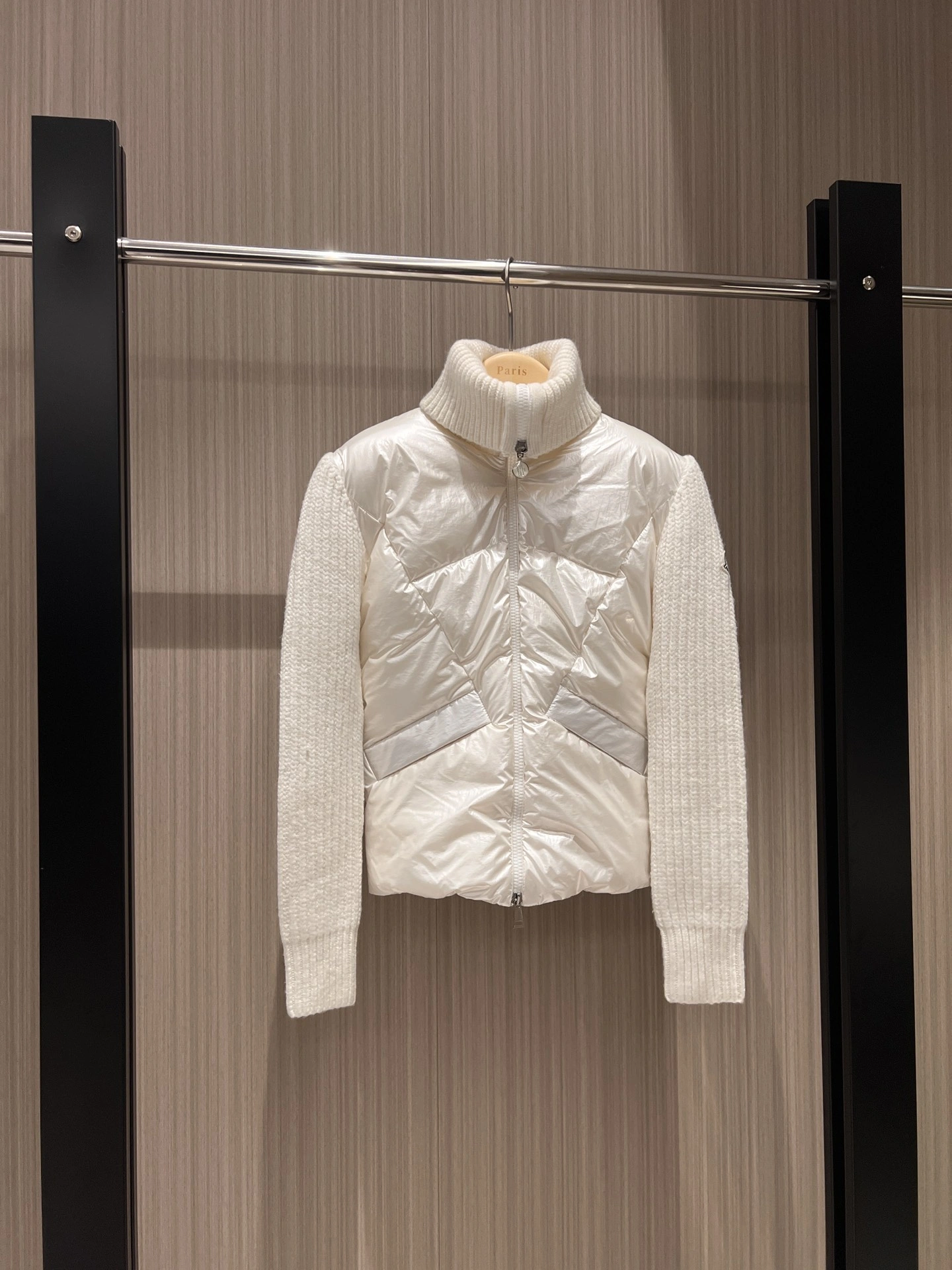Bright Moncler Down Jackets 145773