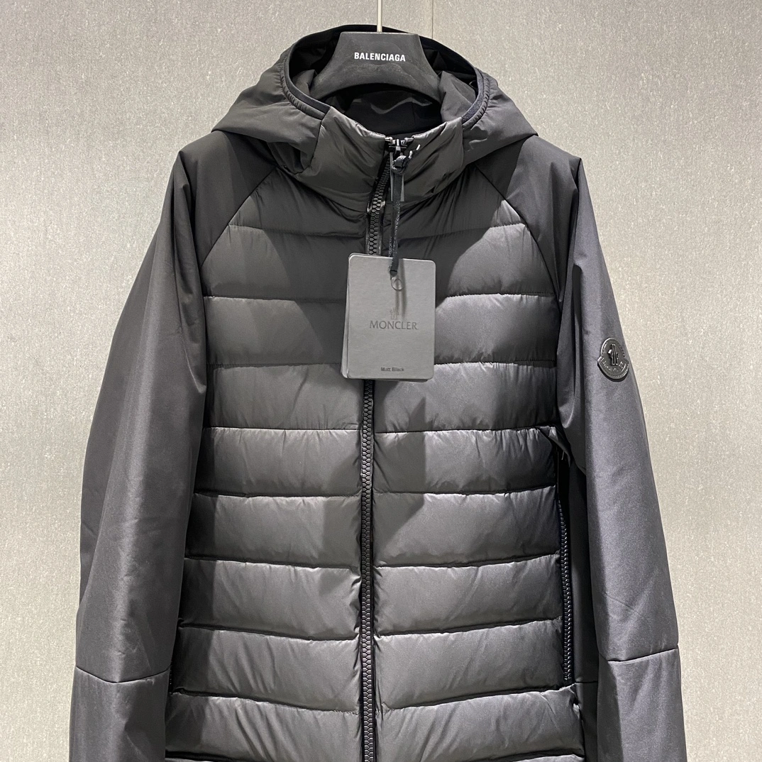 Moncler Down Jackets Original 145776
