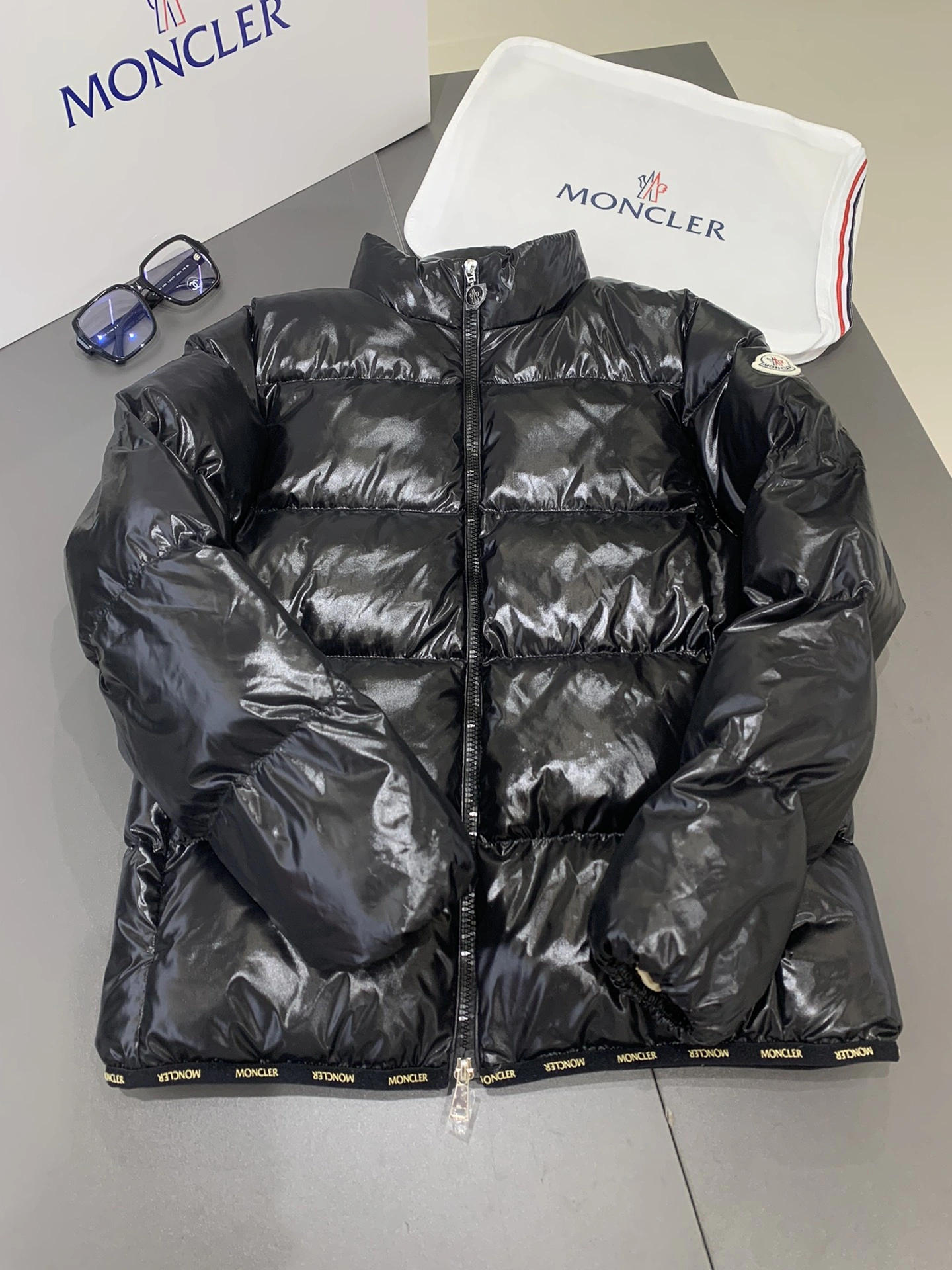 Moncler Down Jackets Fashionable 145781