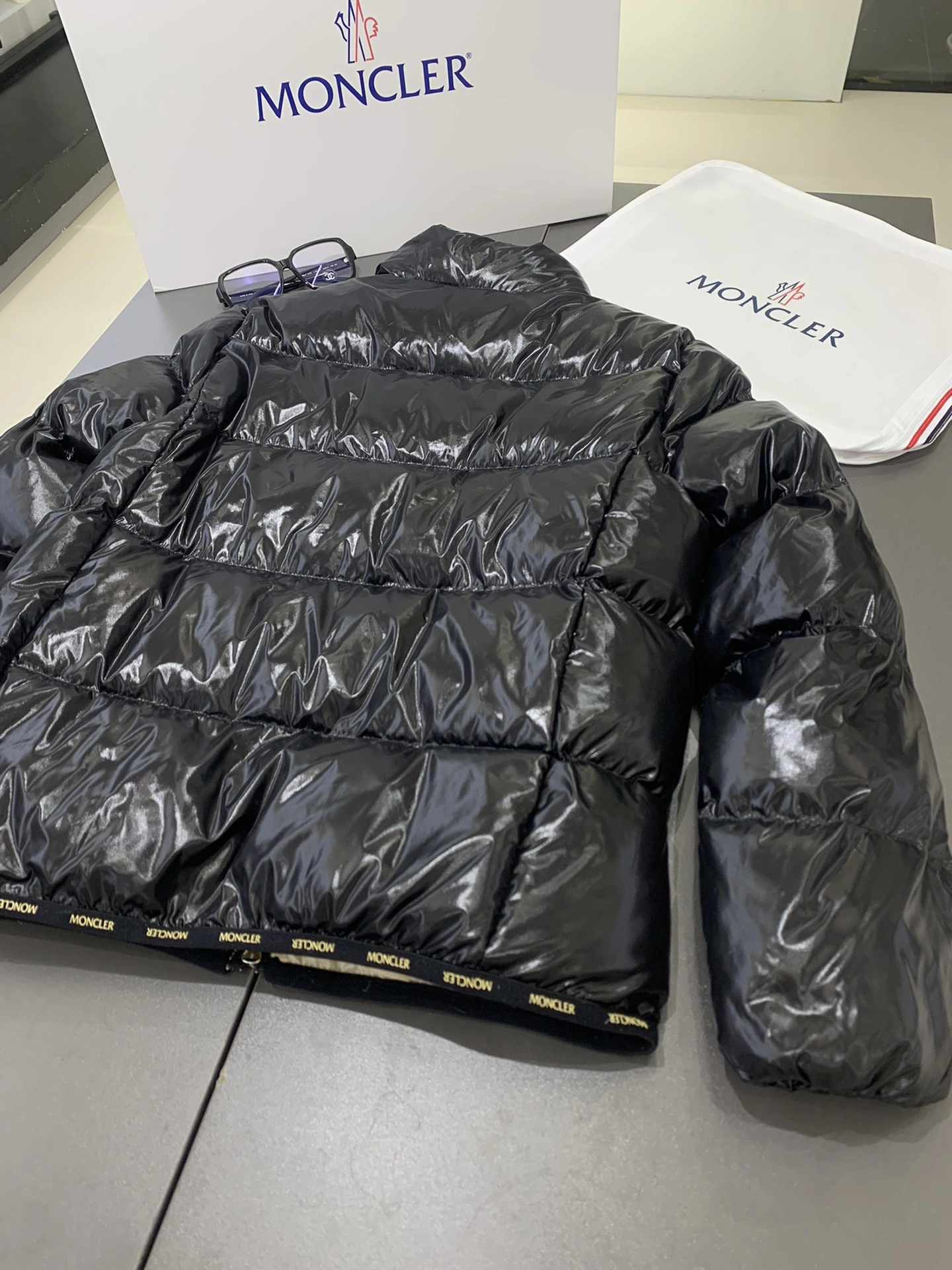 Moncler Down Jackets Fashionable 145781