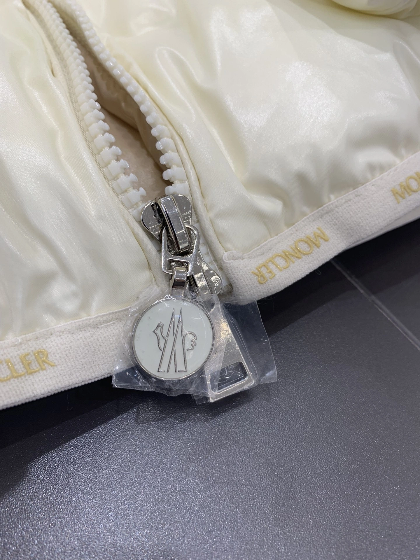 ZeroBulk Moncler Down Jackets 145782
