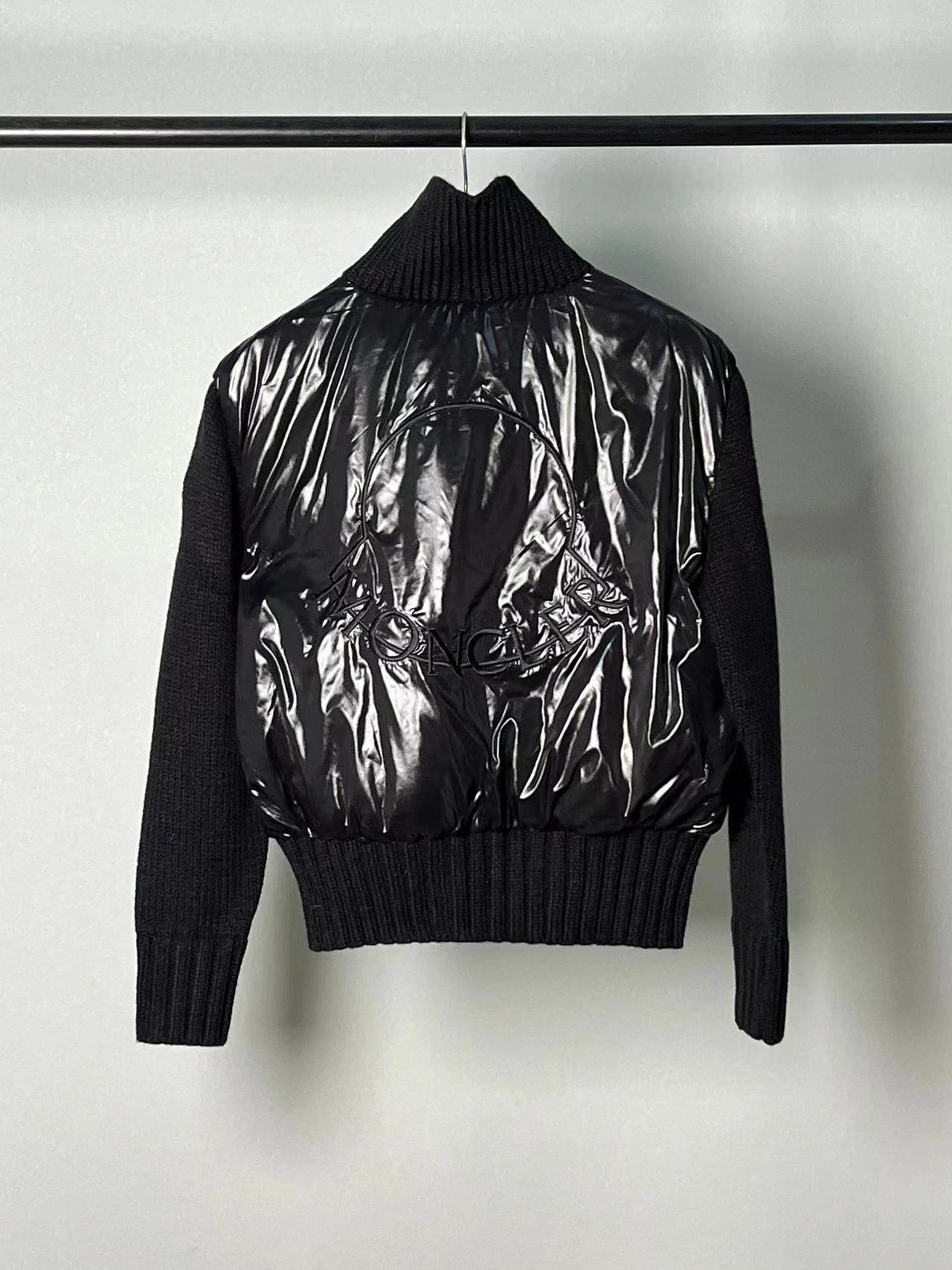 Moncler Down Jackets OnTrend 145808