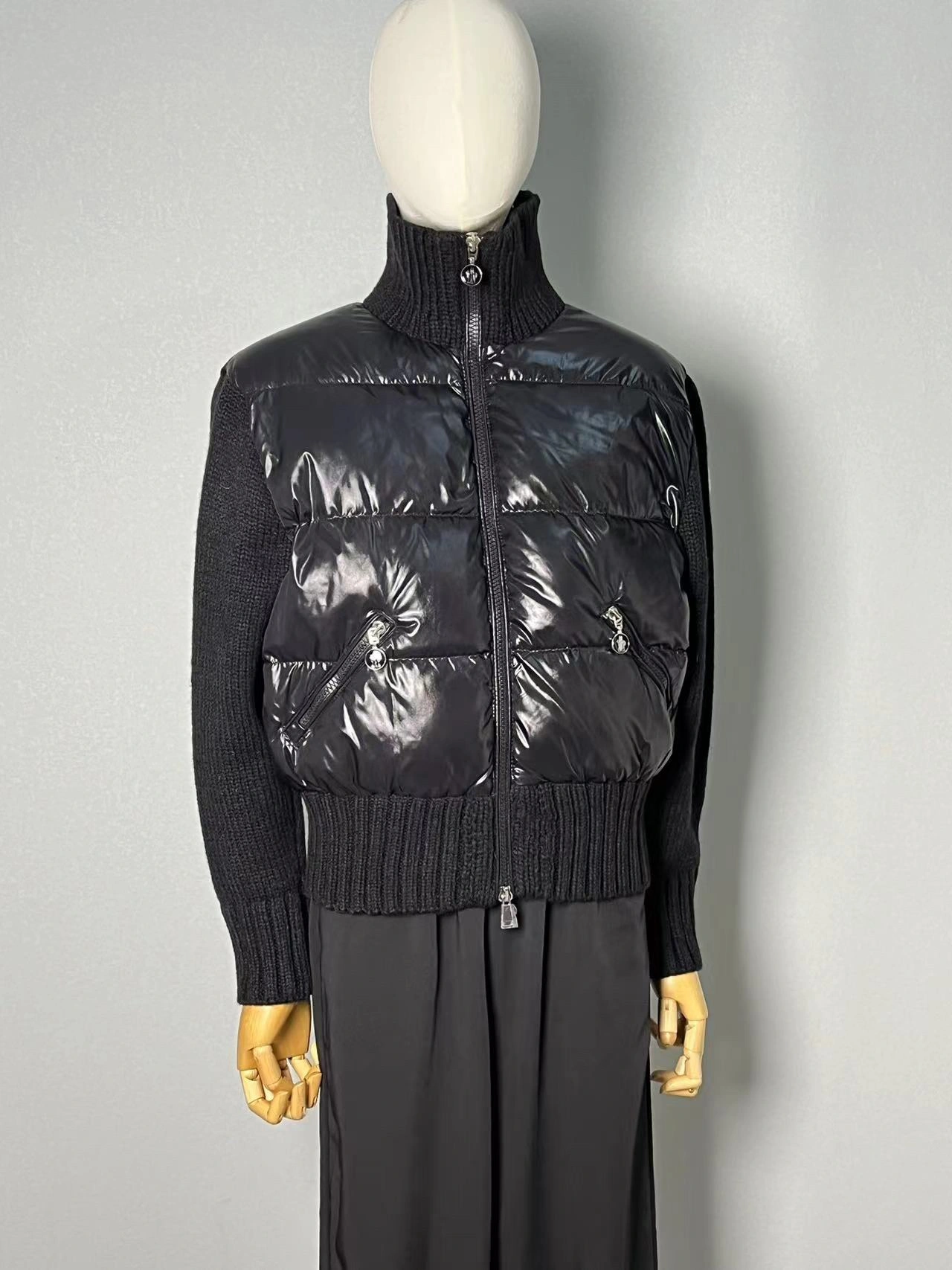 Moncler Down Jackets OnTrend 145808
