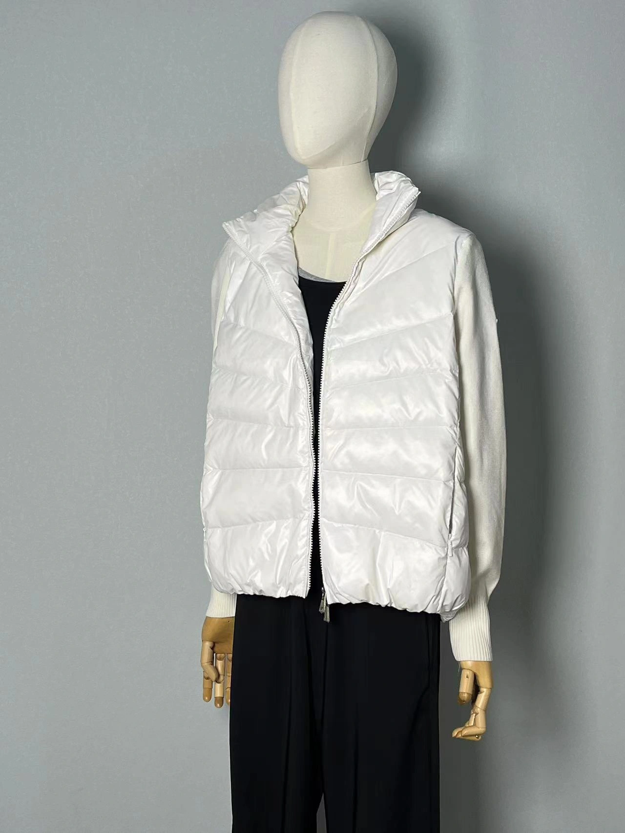 Breathable Moncler Down Jackets 145775