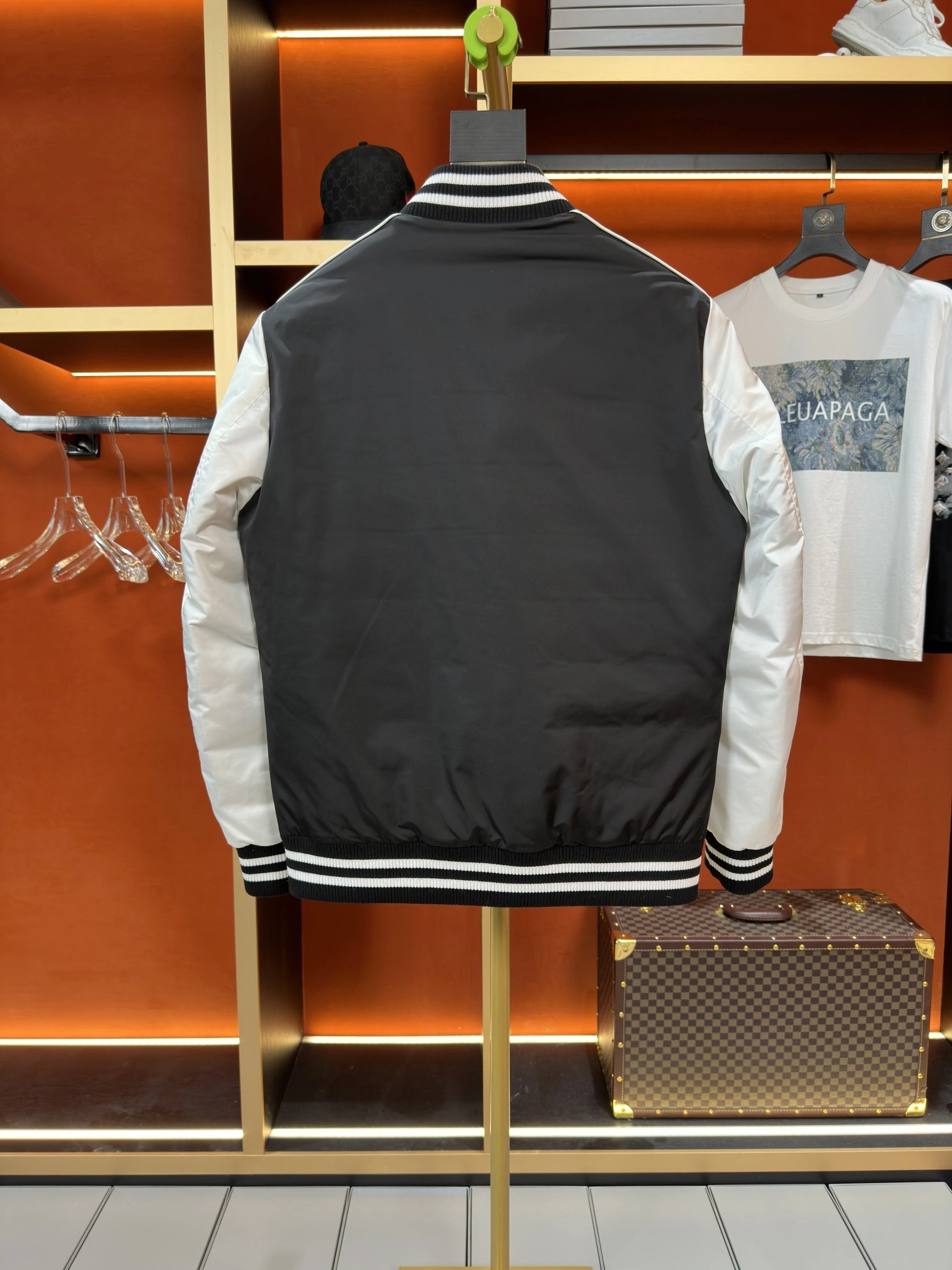 Moncler Down Jackets TechFriendly 145766