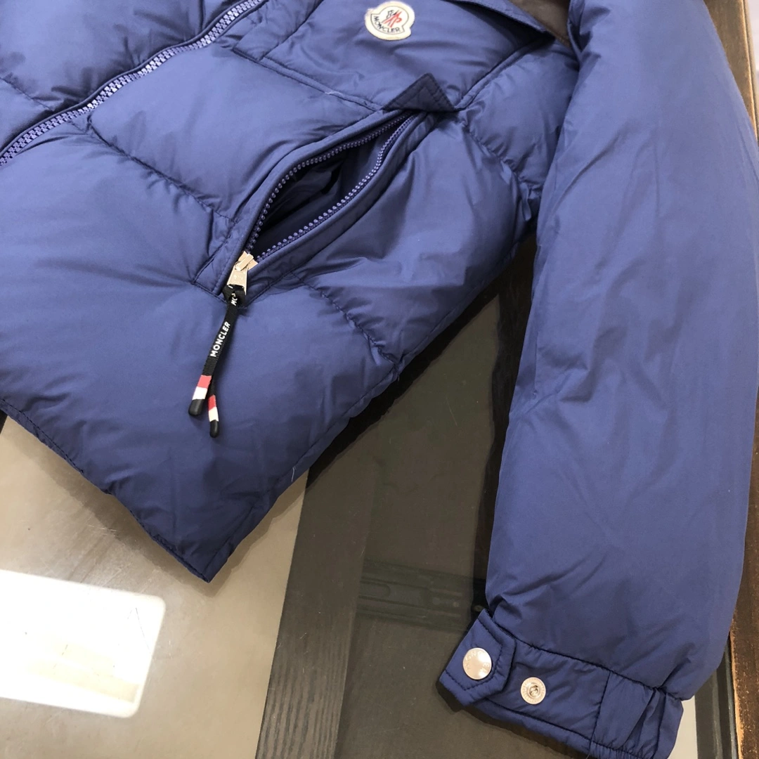 WaterResistant Moncler Down Jackets 145774