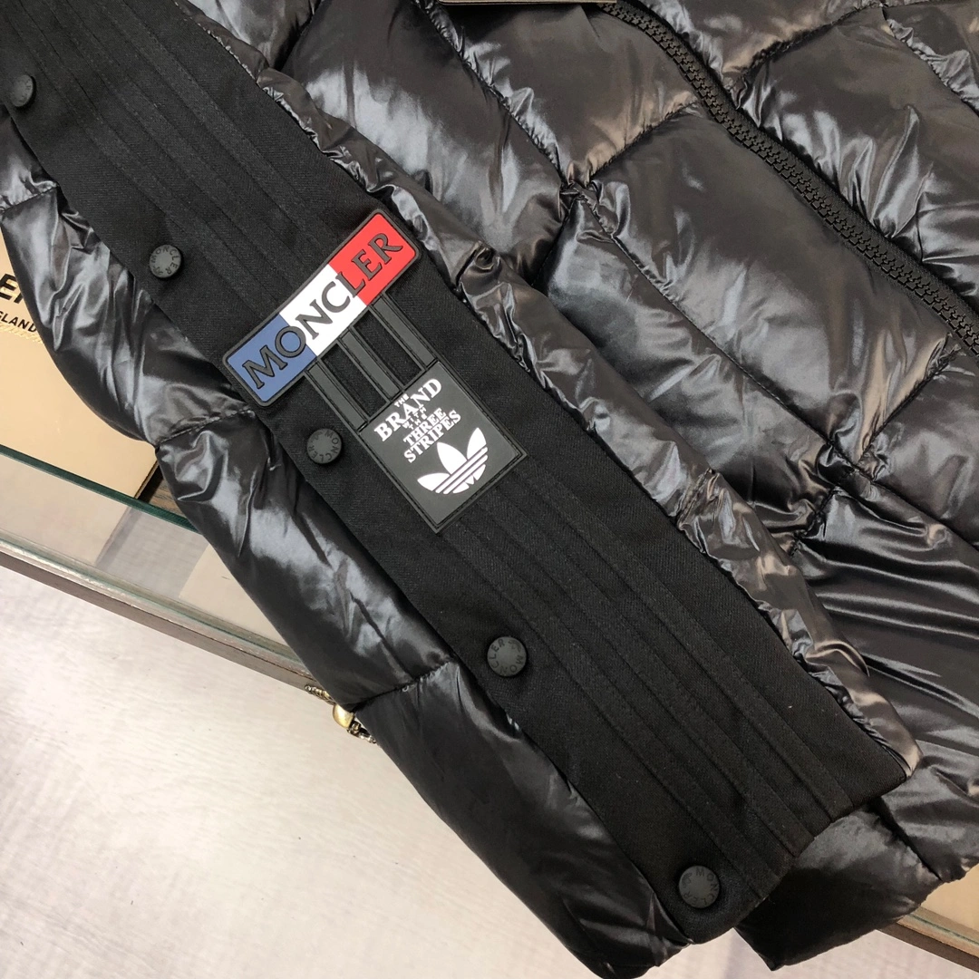 TravelReady Moncler Down Jackets 145761