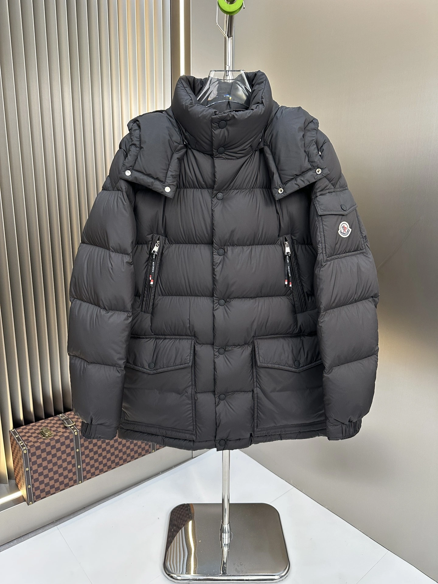 Attractive Moncler Down Jackets 145741
