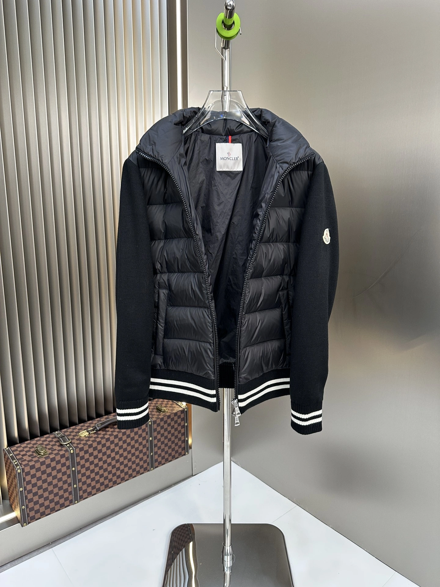 Moncler Down Jackets Stylish 145740