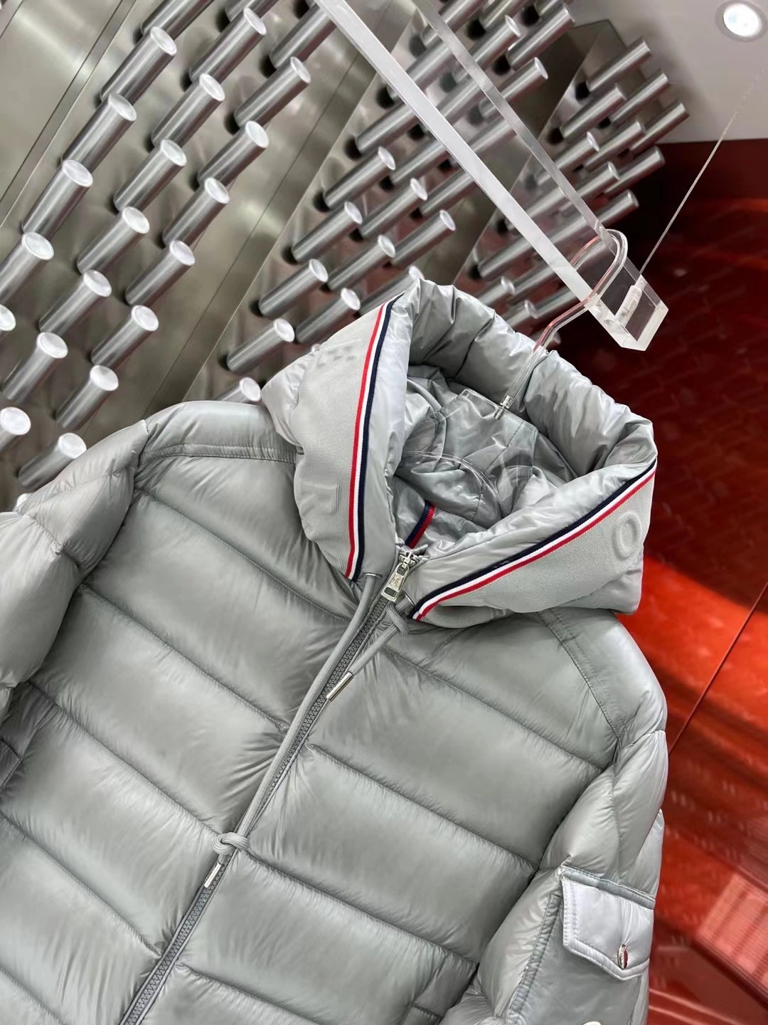 Bold Moncler Down Jackets 145743