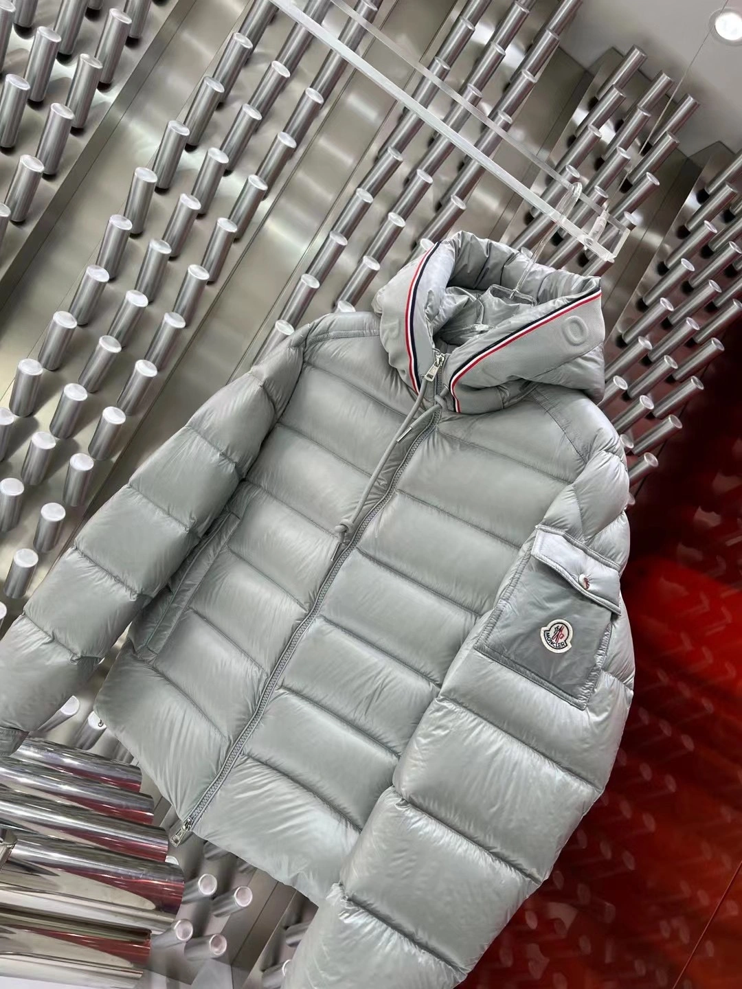 Bold Moncler Down Jackets 145743
