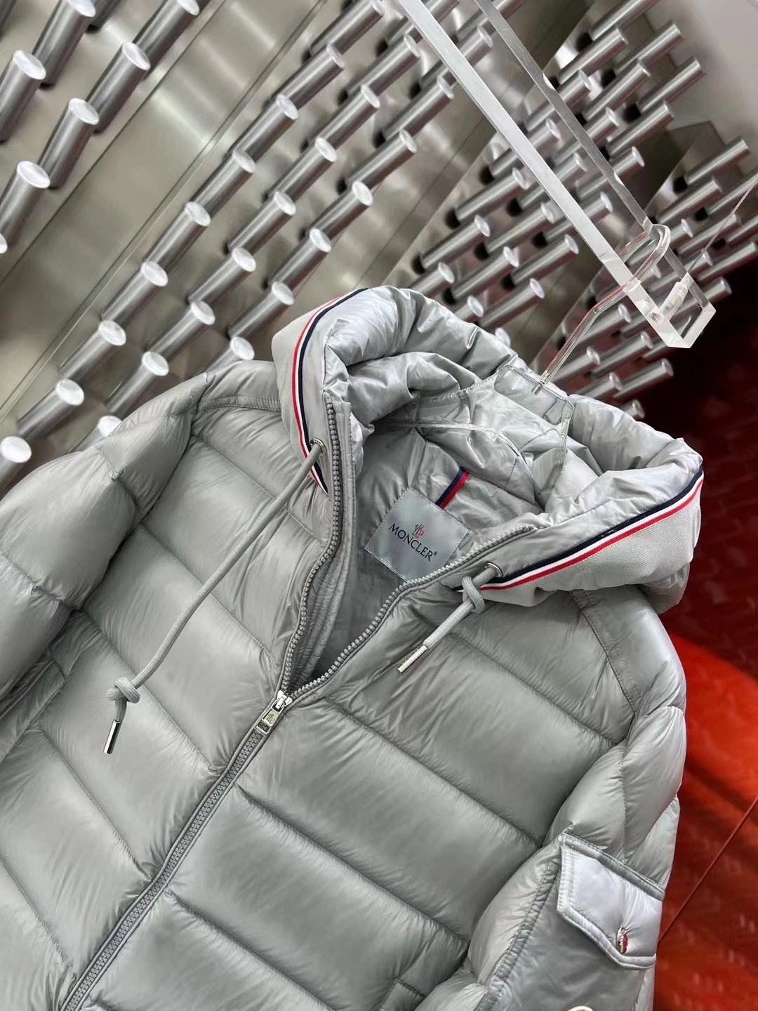 Bold Moncler Down Jackets 145743