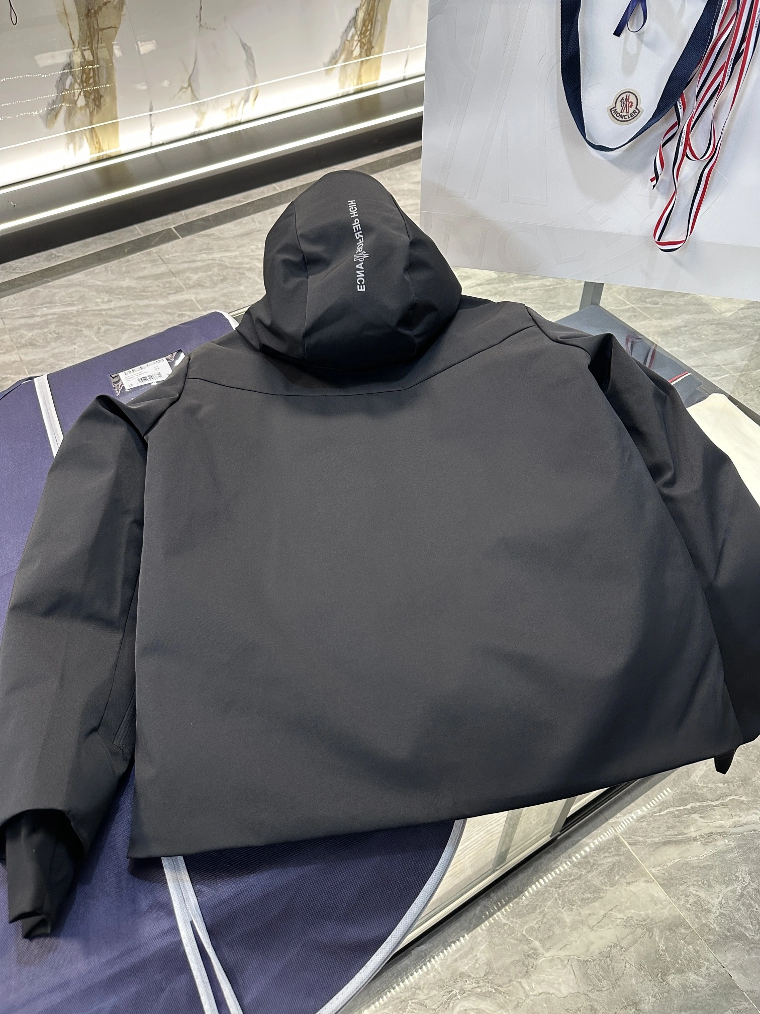 Moncler Down Jackets EyeCatching 145728