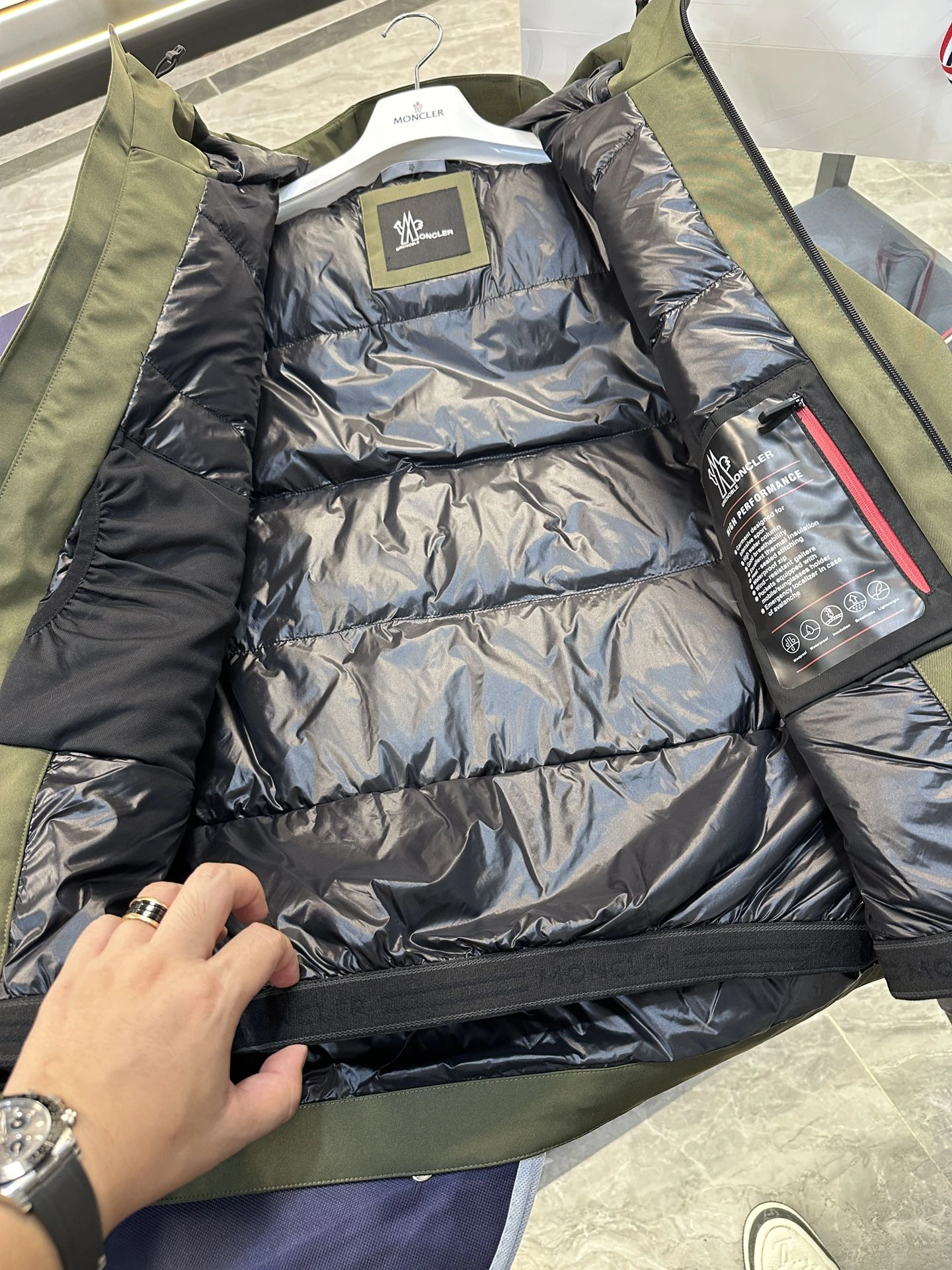 Durable Moncler Down Jackets 145729