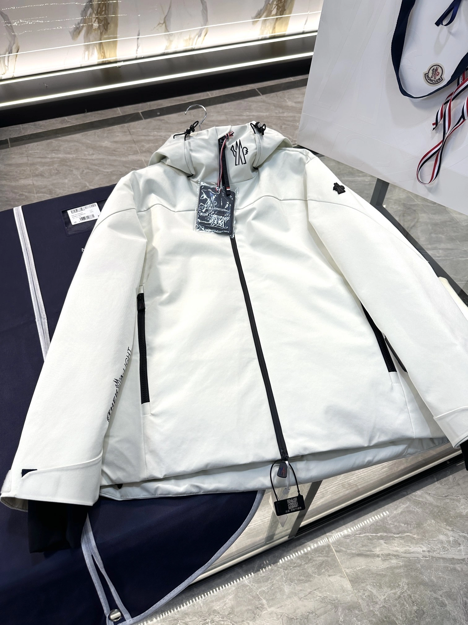 Moncler Down Jackets SportInspired 145727