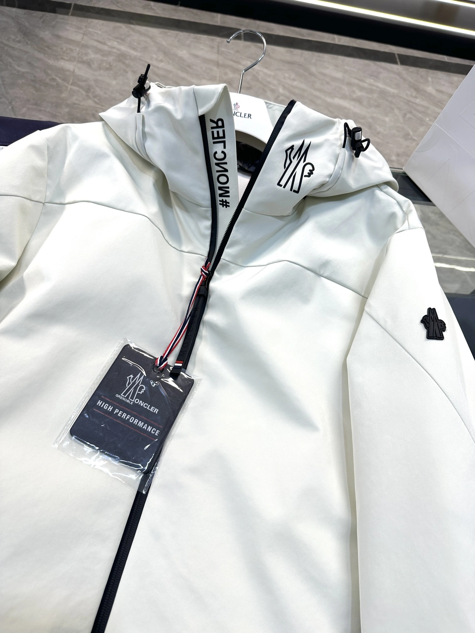 Moncler Down Jackets SportInspired 145727