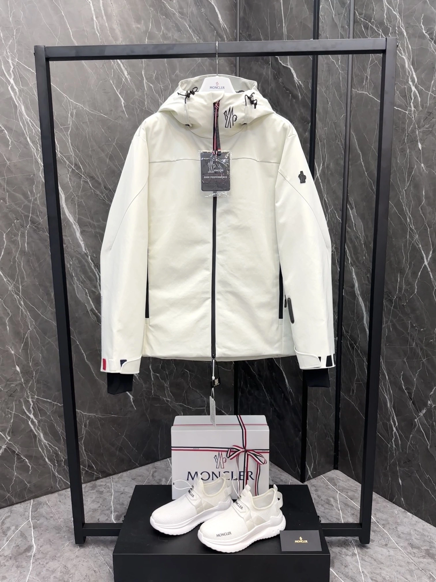 Efficient Moncler Down Jackets 145725