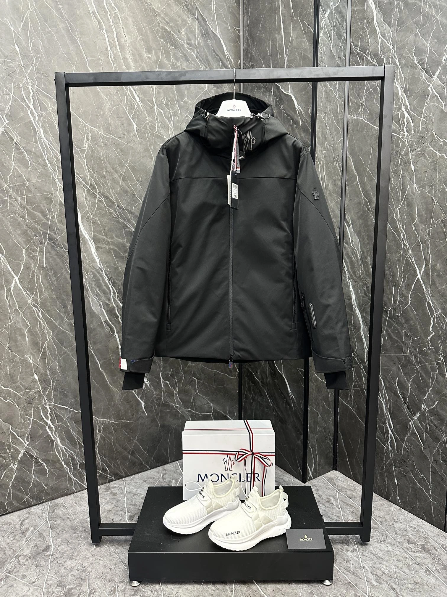 Moncler Down Jackets DailyWear 145723