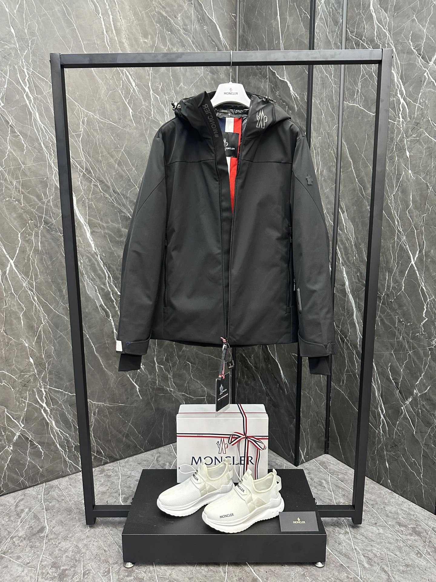 Moncler Down Jackets DailyWear 145723
