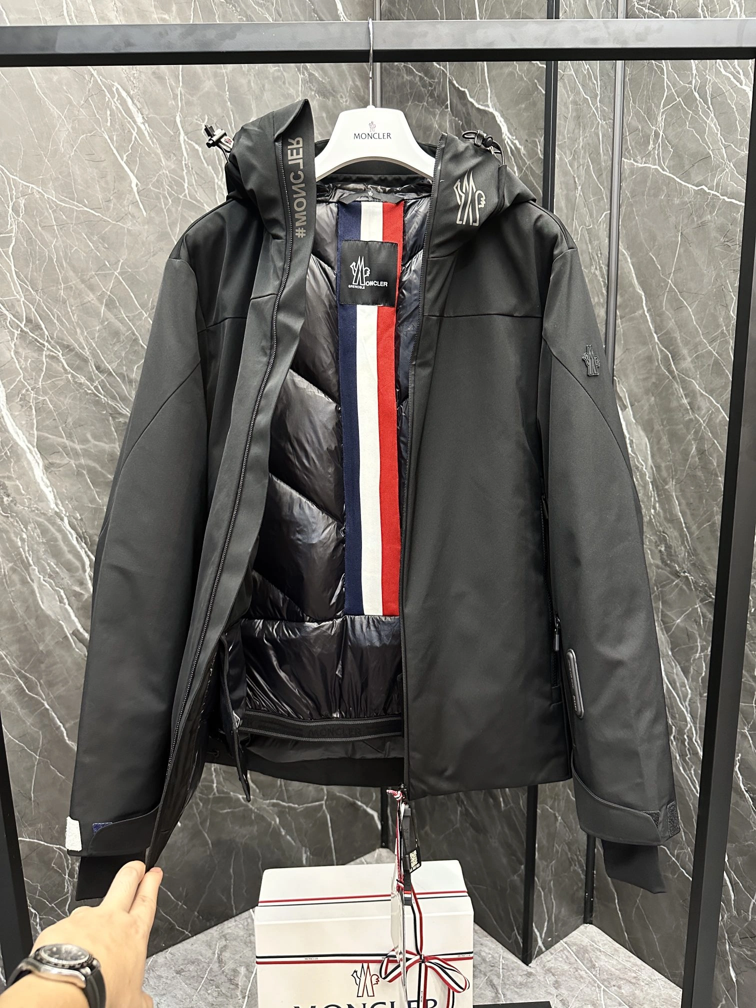 Moncler Down Jackets DailyWear 145723