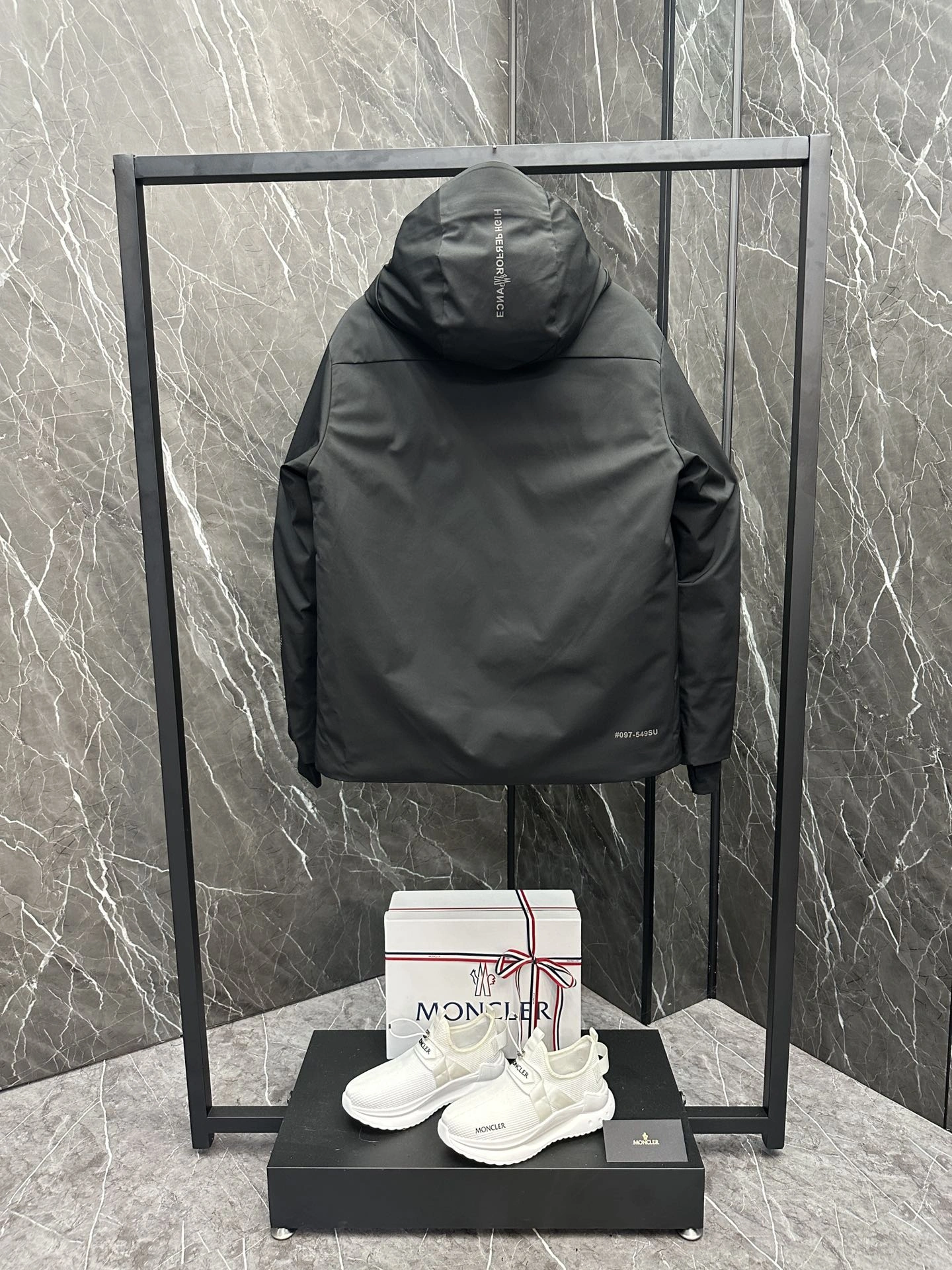 Moncler Down Jackets DailyWear 145723