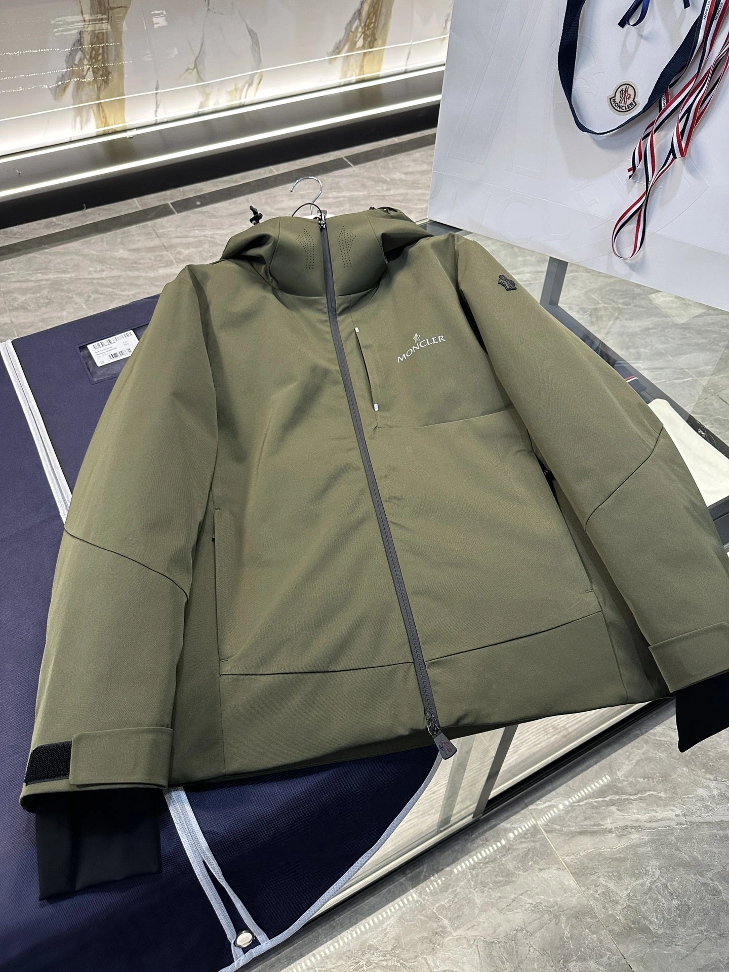WrinkleFree Moncler Down Jackets 145709