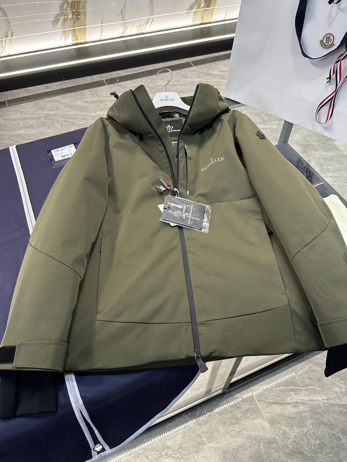 WrinkleFree Moncler Down Jackets 145709