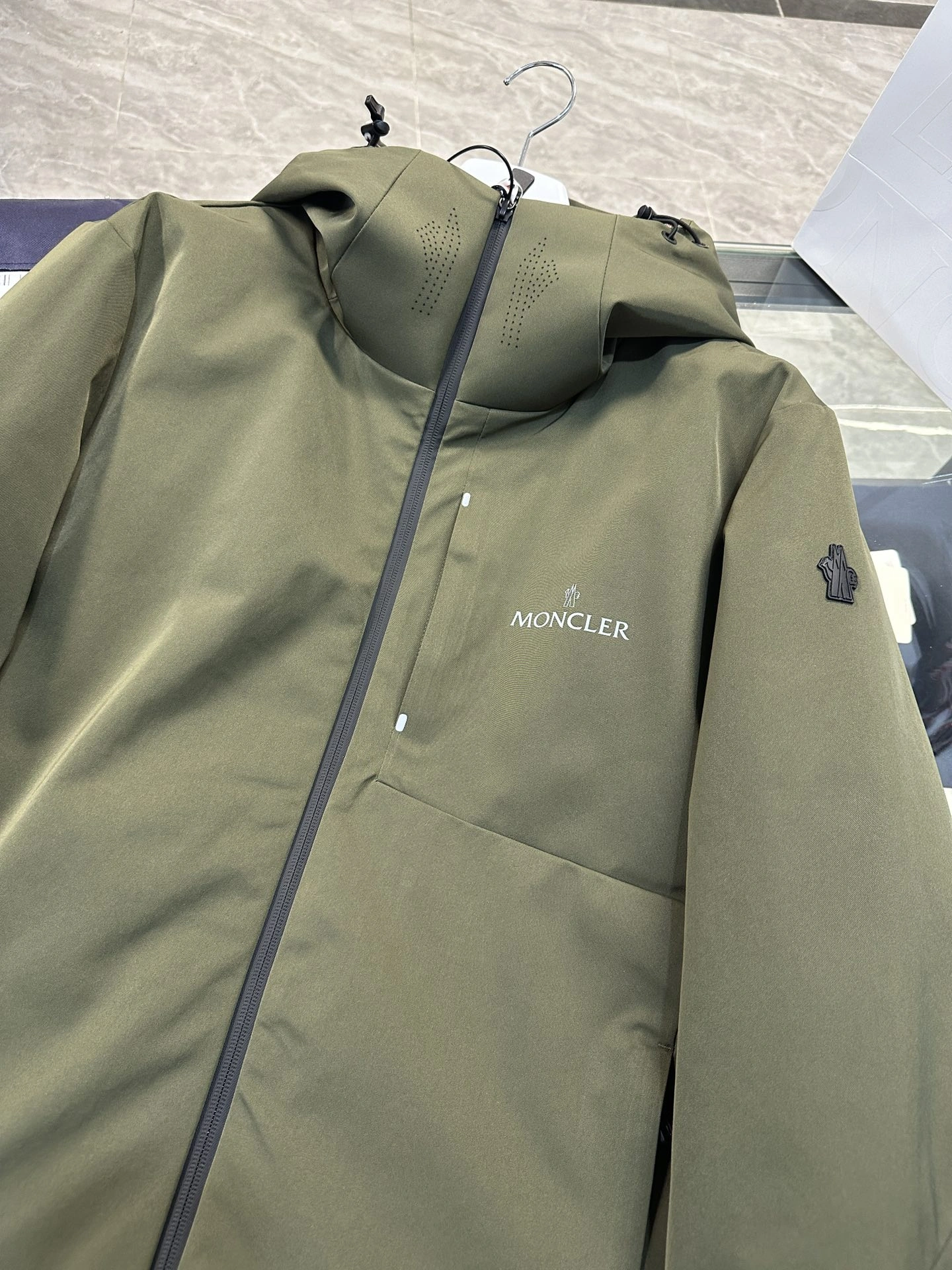 WrinkleFree Moncler Down Jackets 145709