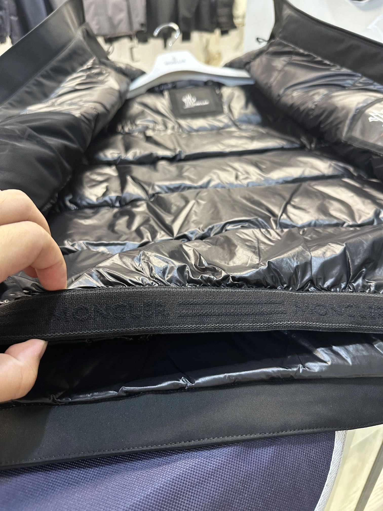 Moncler Down Jackets Packable 145704