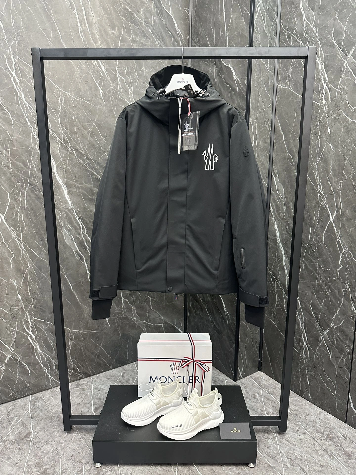 Chic Moncler Down Jackets 145715