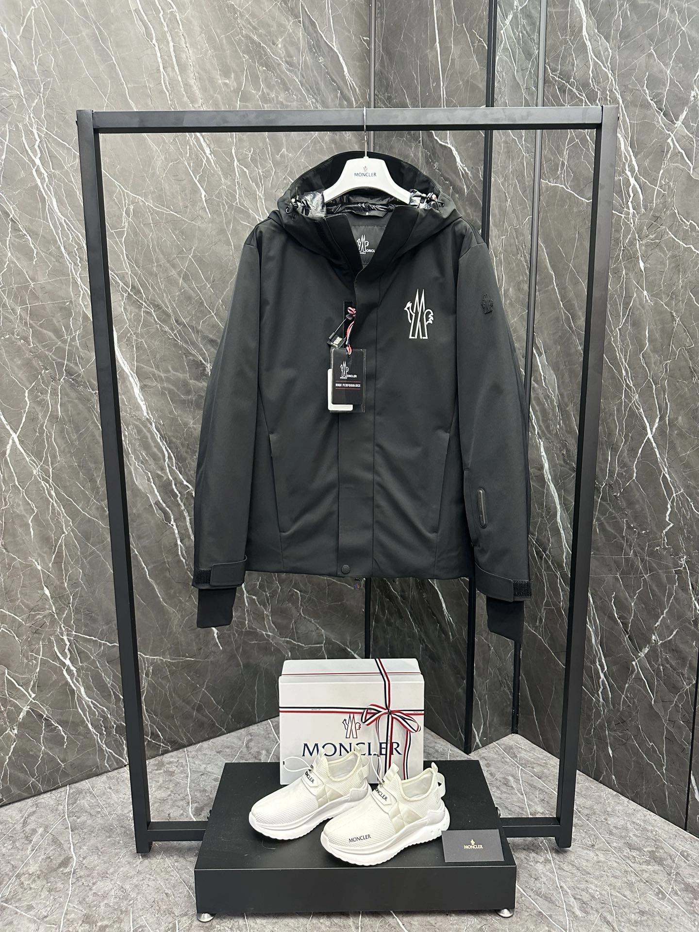 Chic Moncler Down Jackets 145715