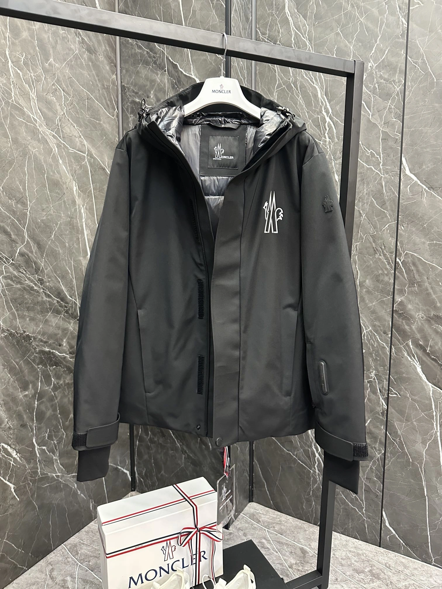 Chic Moncler Down Jackets 145715