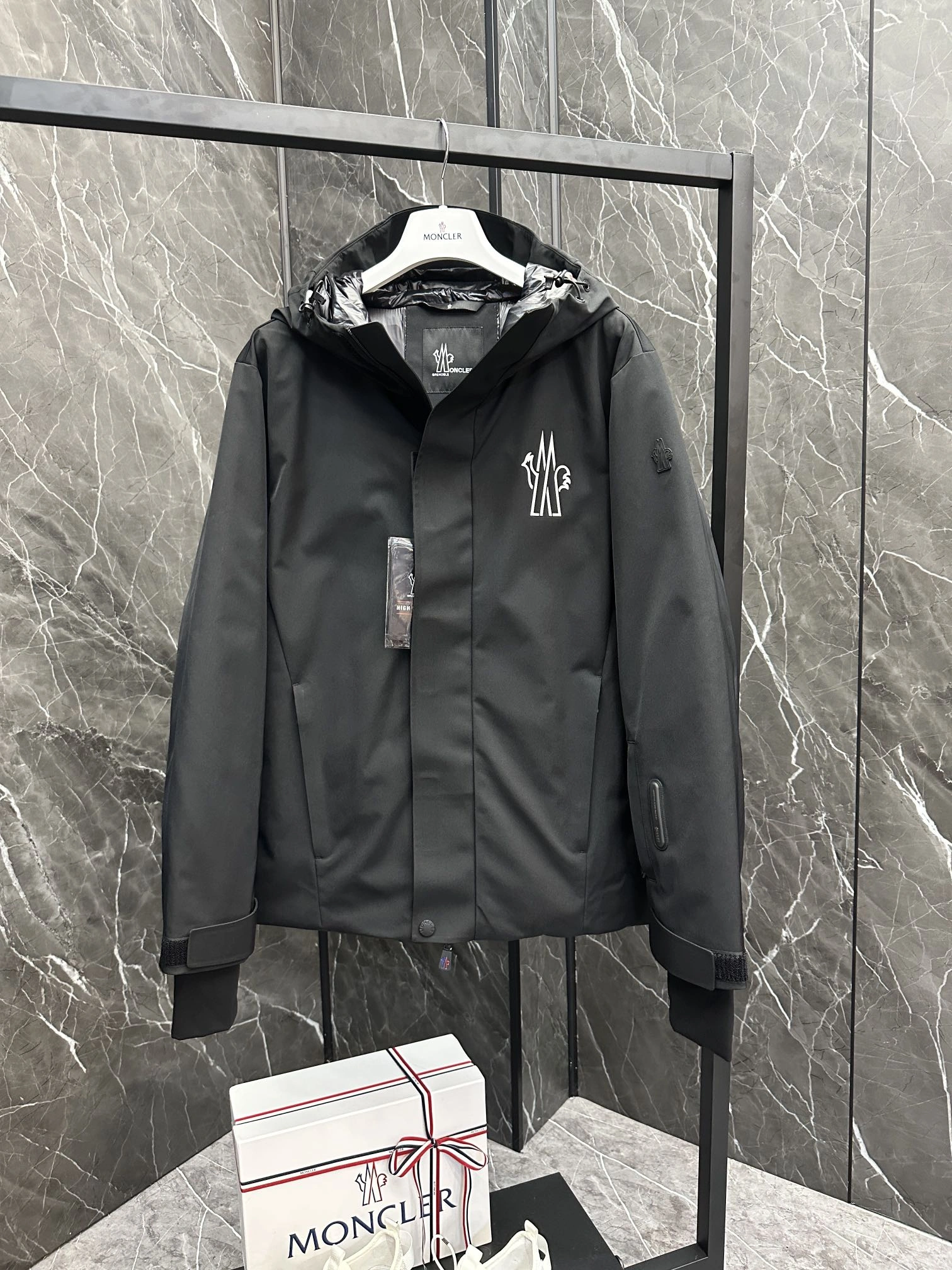 Chic Moncler Down Jackets 145715