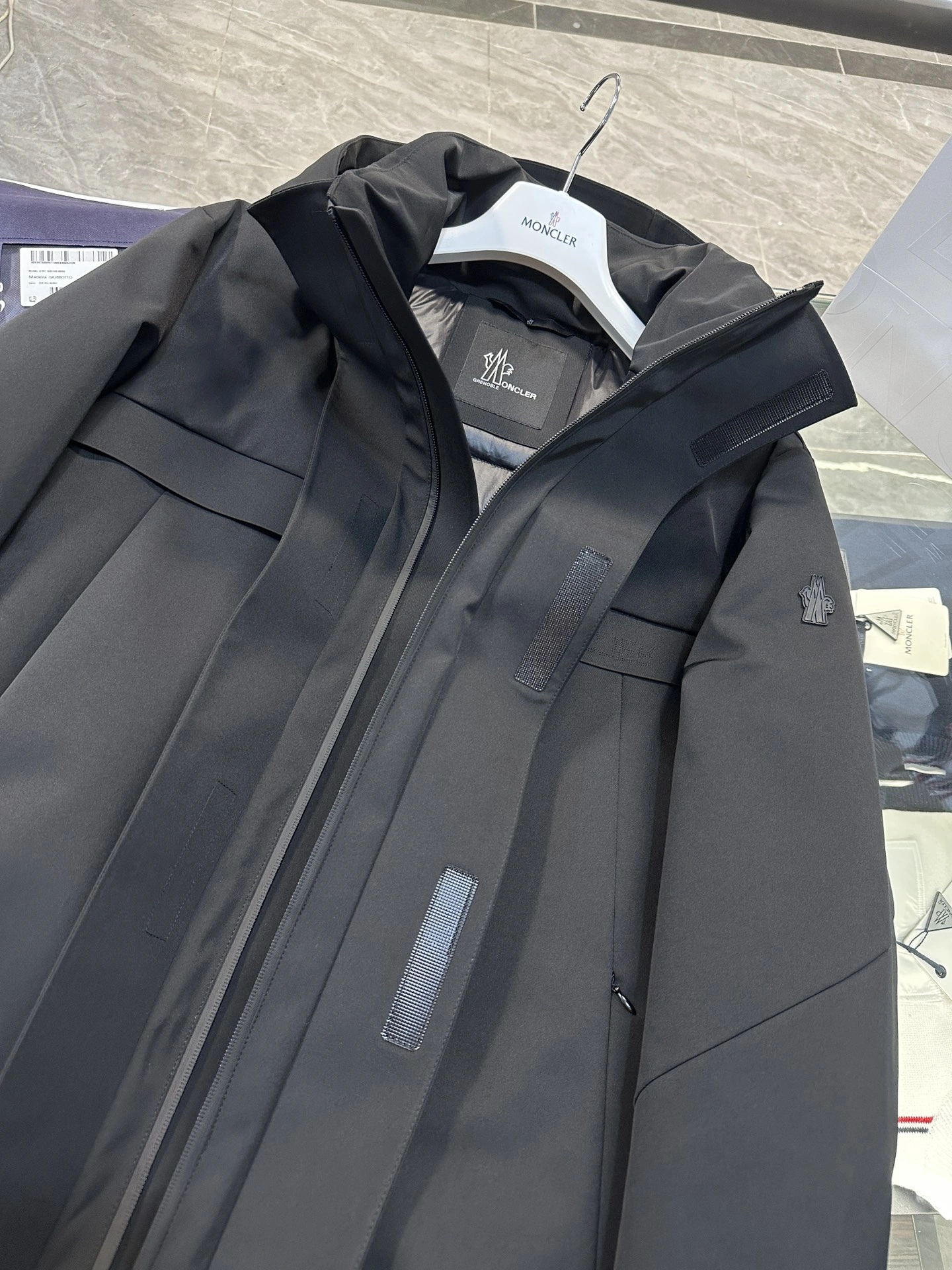 ModernLook Moncler Down Jackets 145706