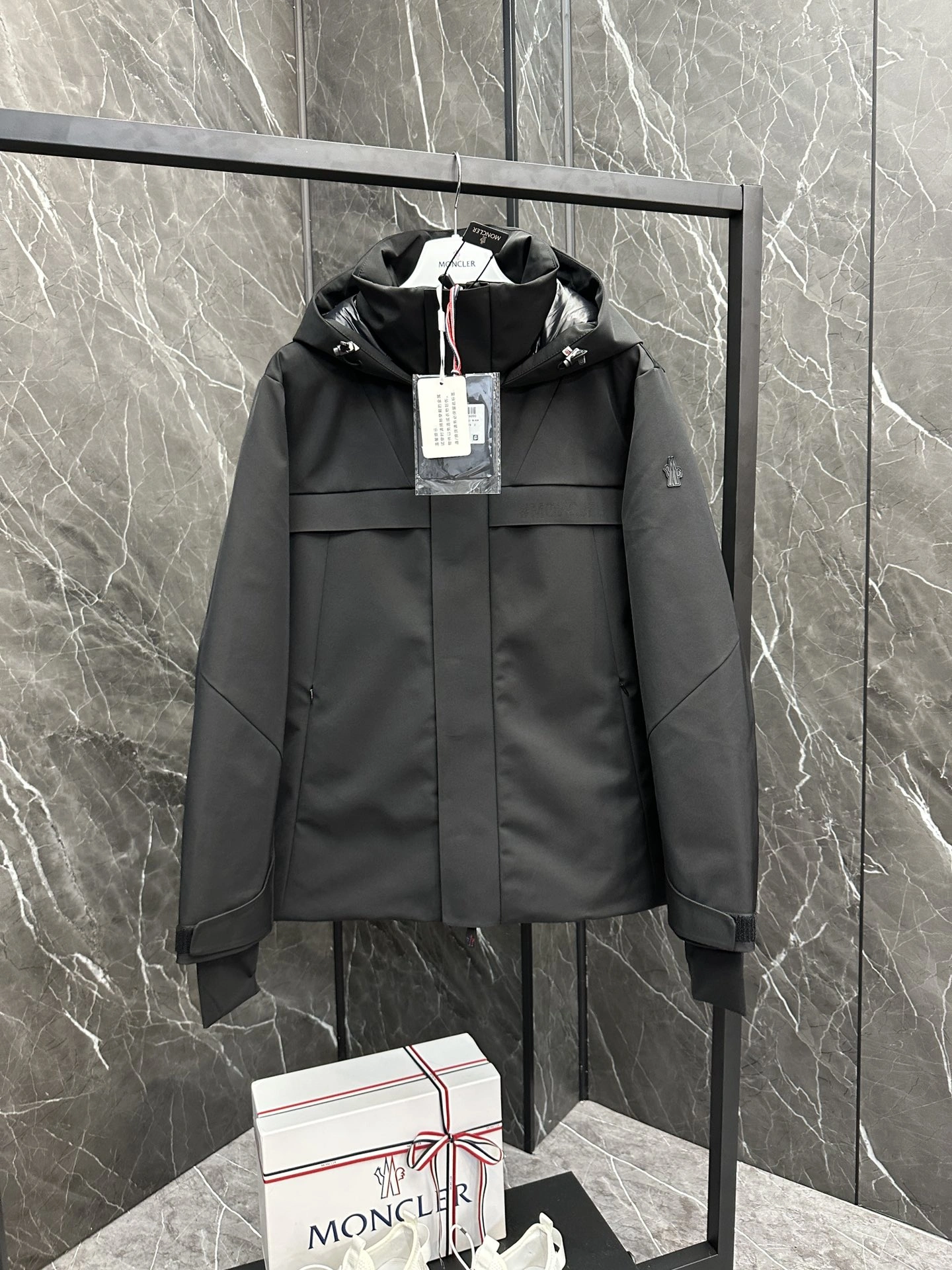 Elegant Moncler Down Jackets 145719