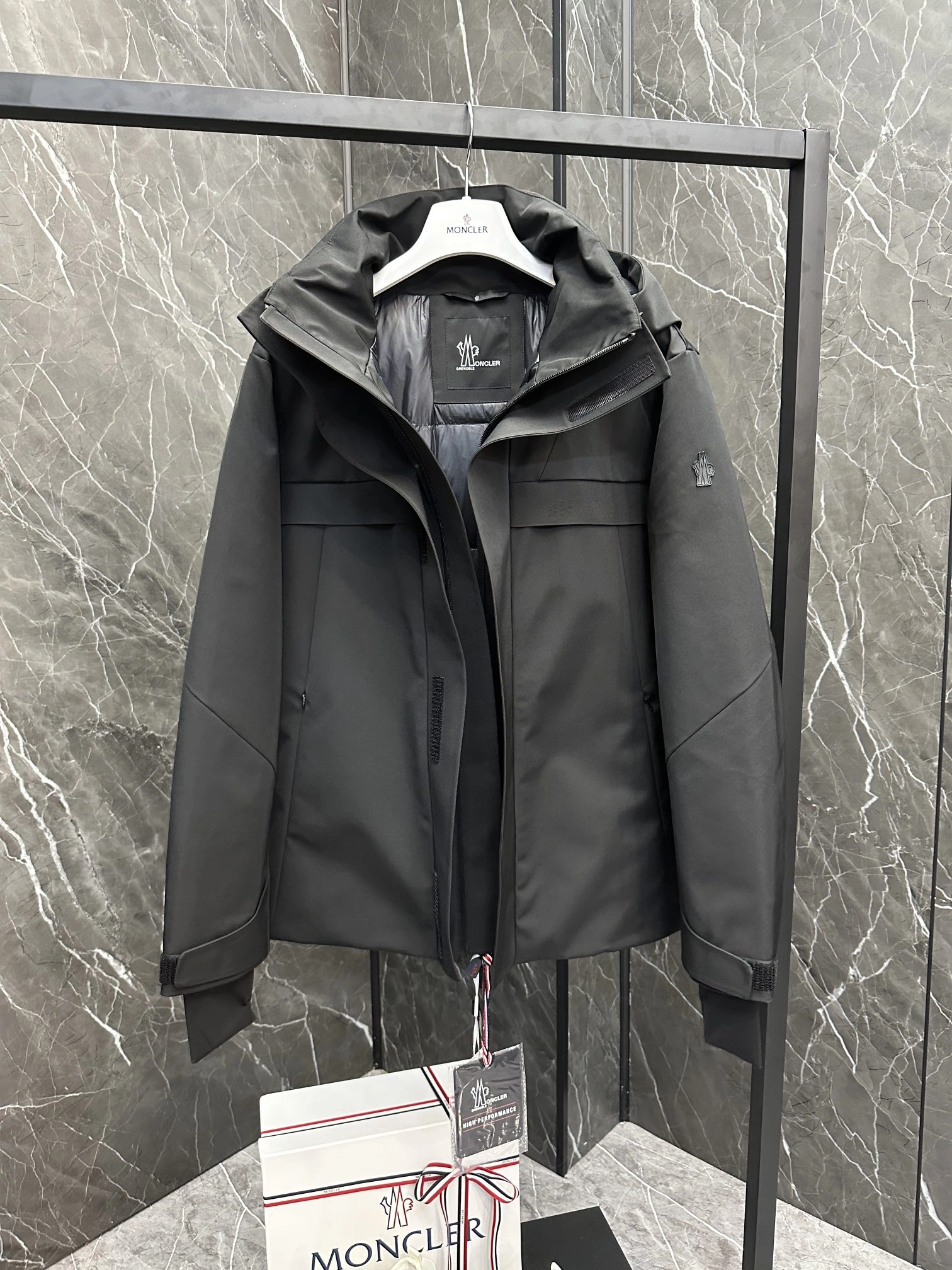 Elegant Moncler Down Jackets 145719