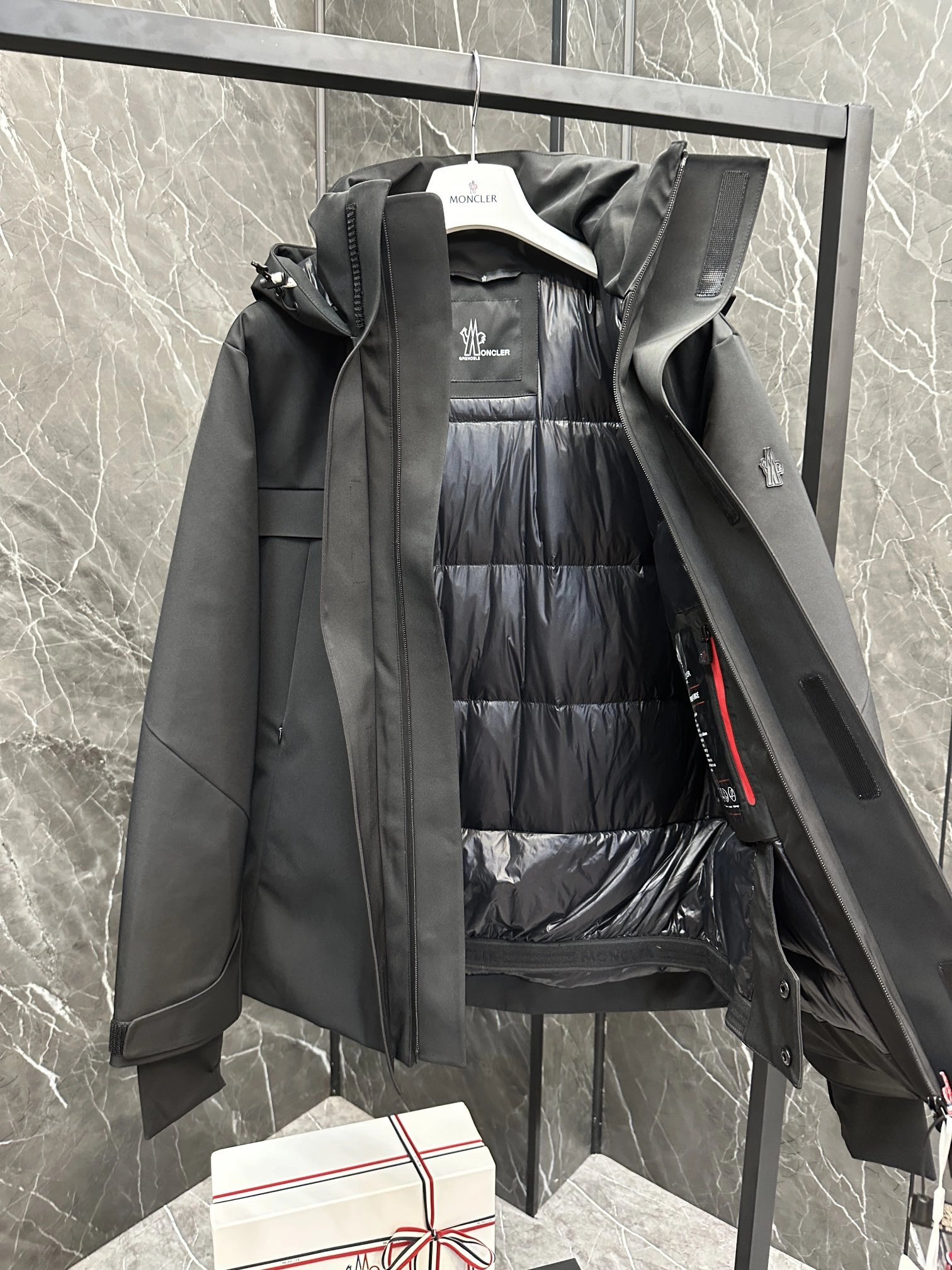 Elegant Moncler Down Jackets 145719