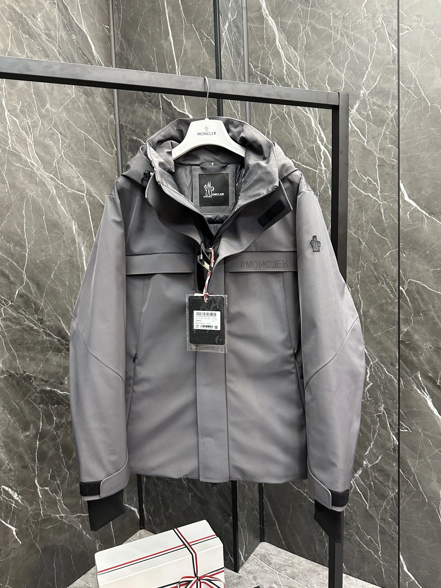 AllSeason Moncler Down Jackets 145716