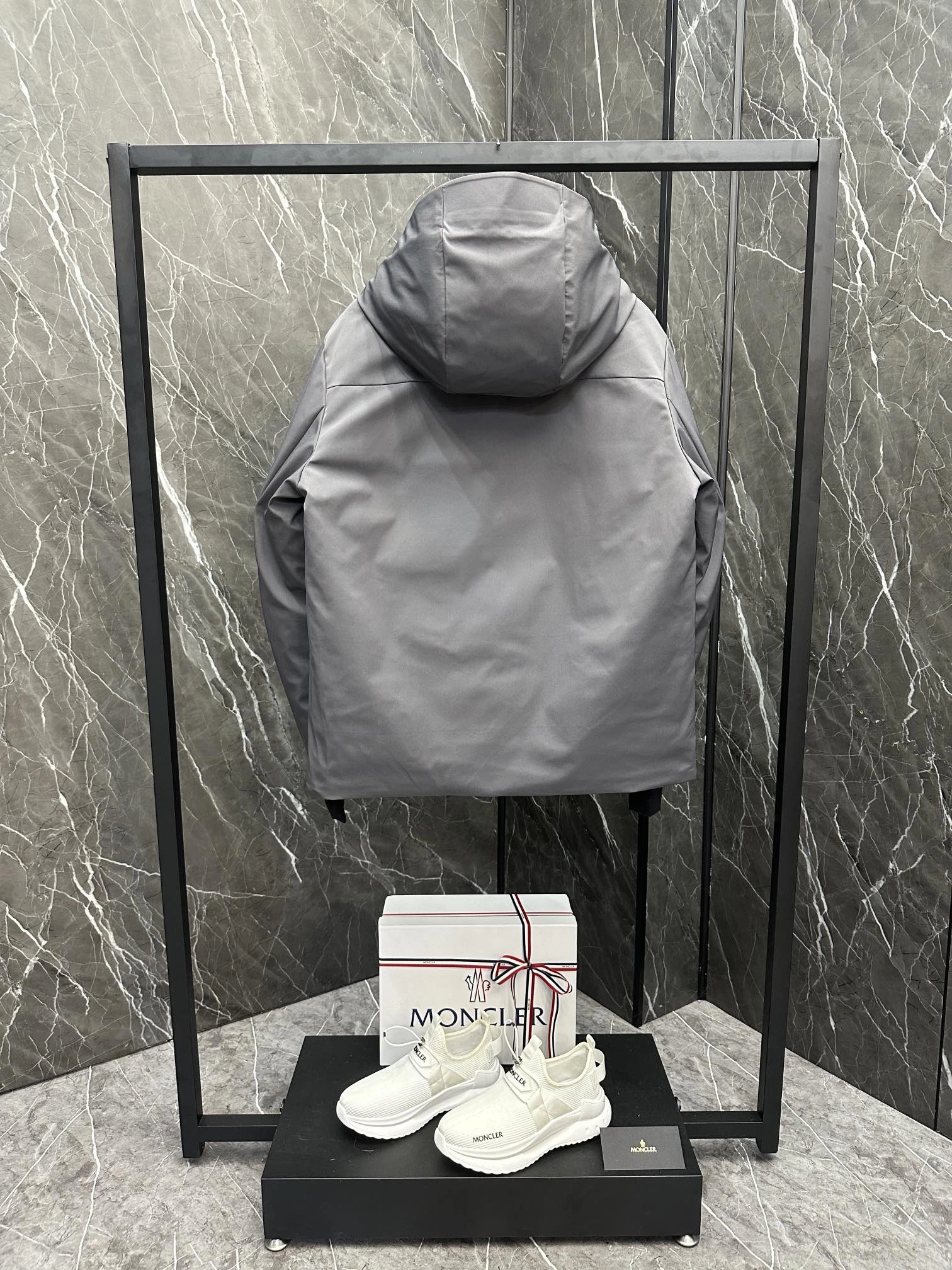 AllSeason Moncler Down Jackets 145716