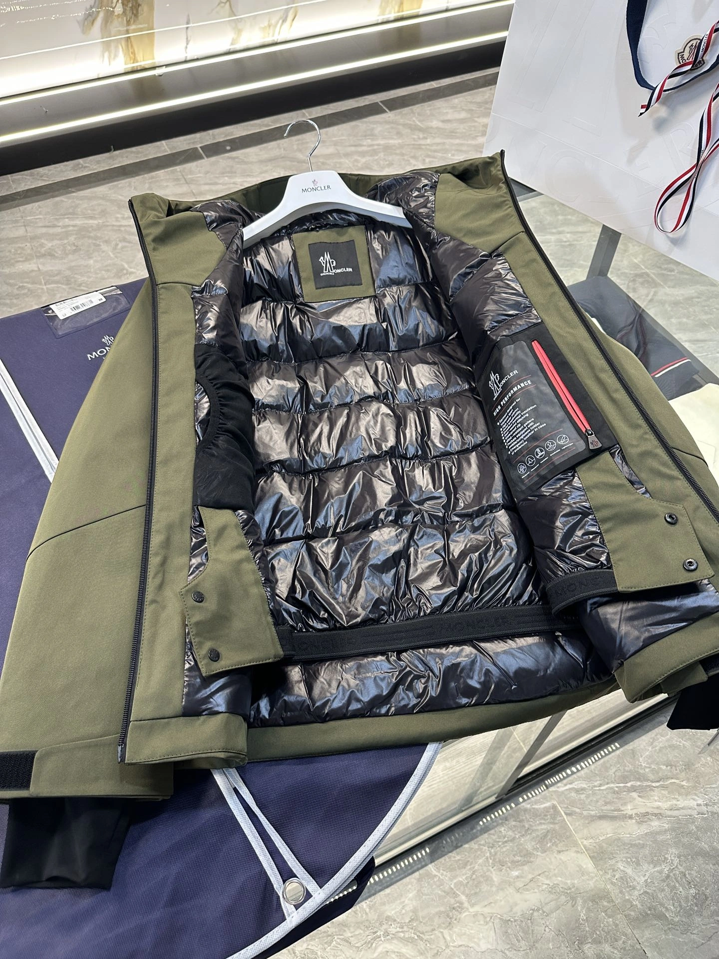 SmartChoice Moncler Down Jackets 145701