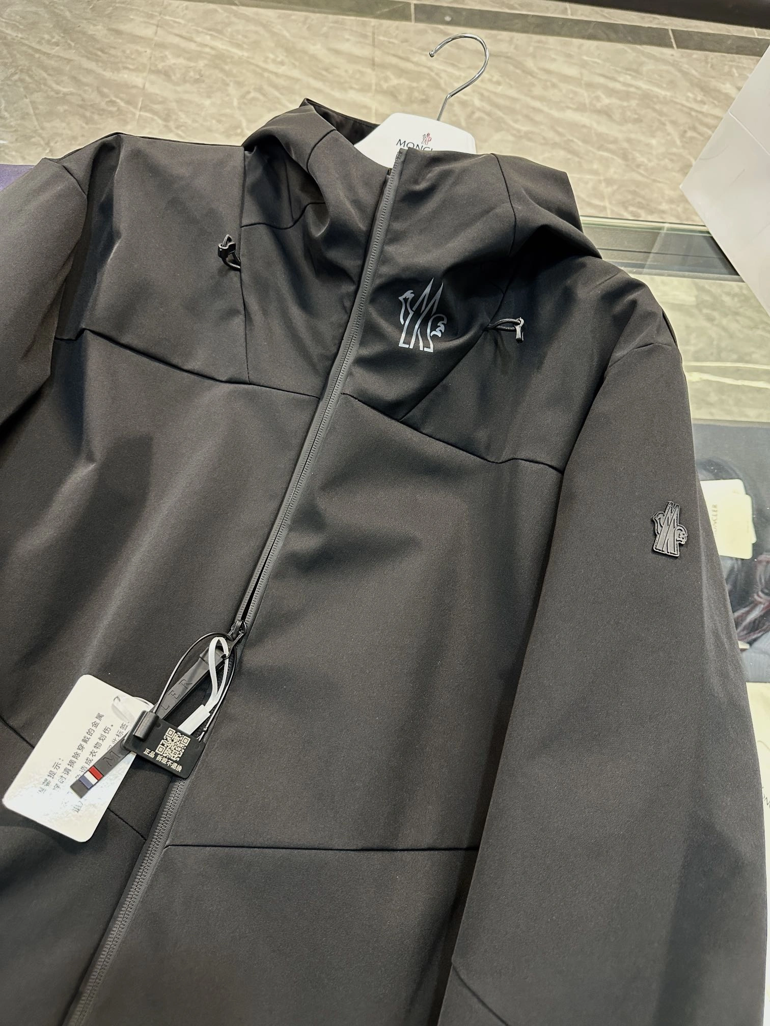 AllSeason Moncler Down Jackets 145700