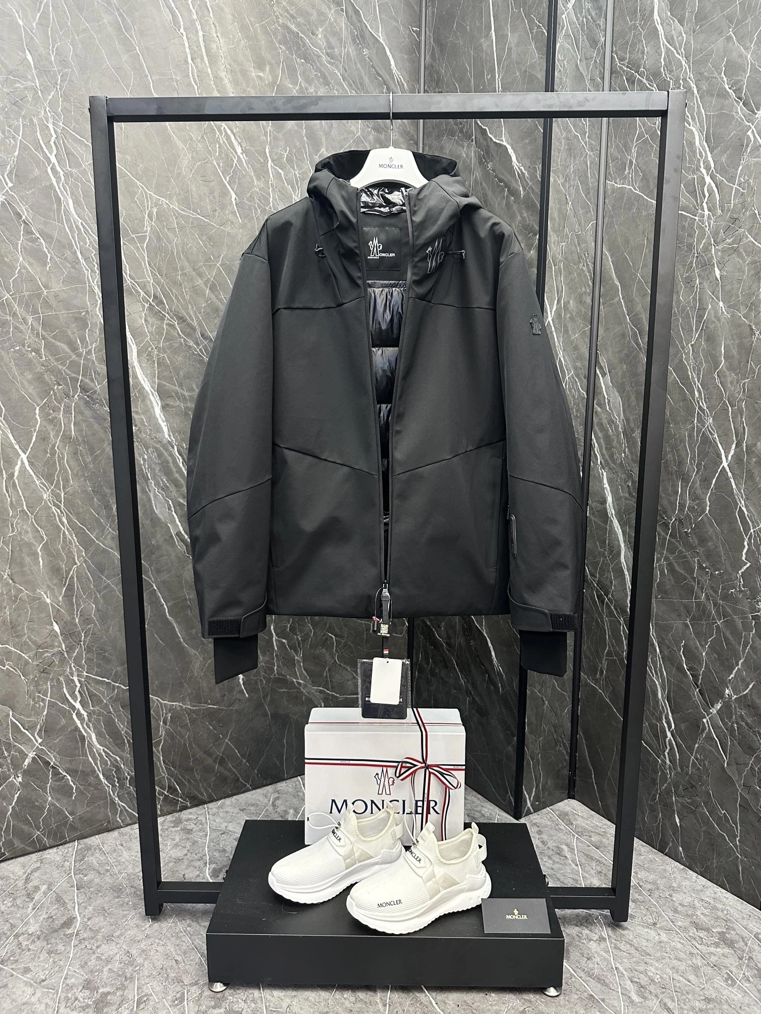 Moncler Down Jackets WeatherProof 145703