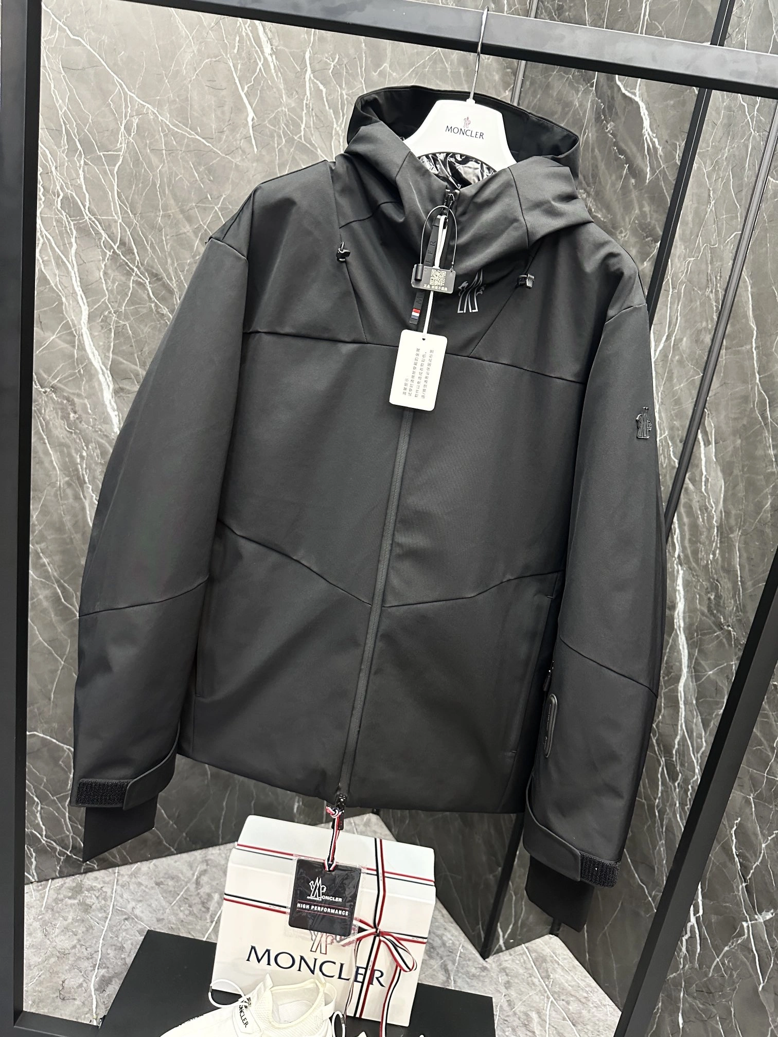 Moncler Down Jackets WeatherProof 145703
