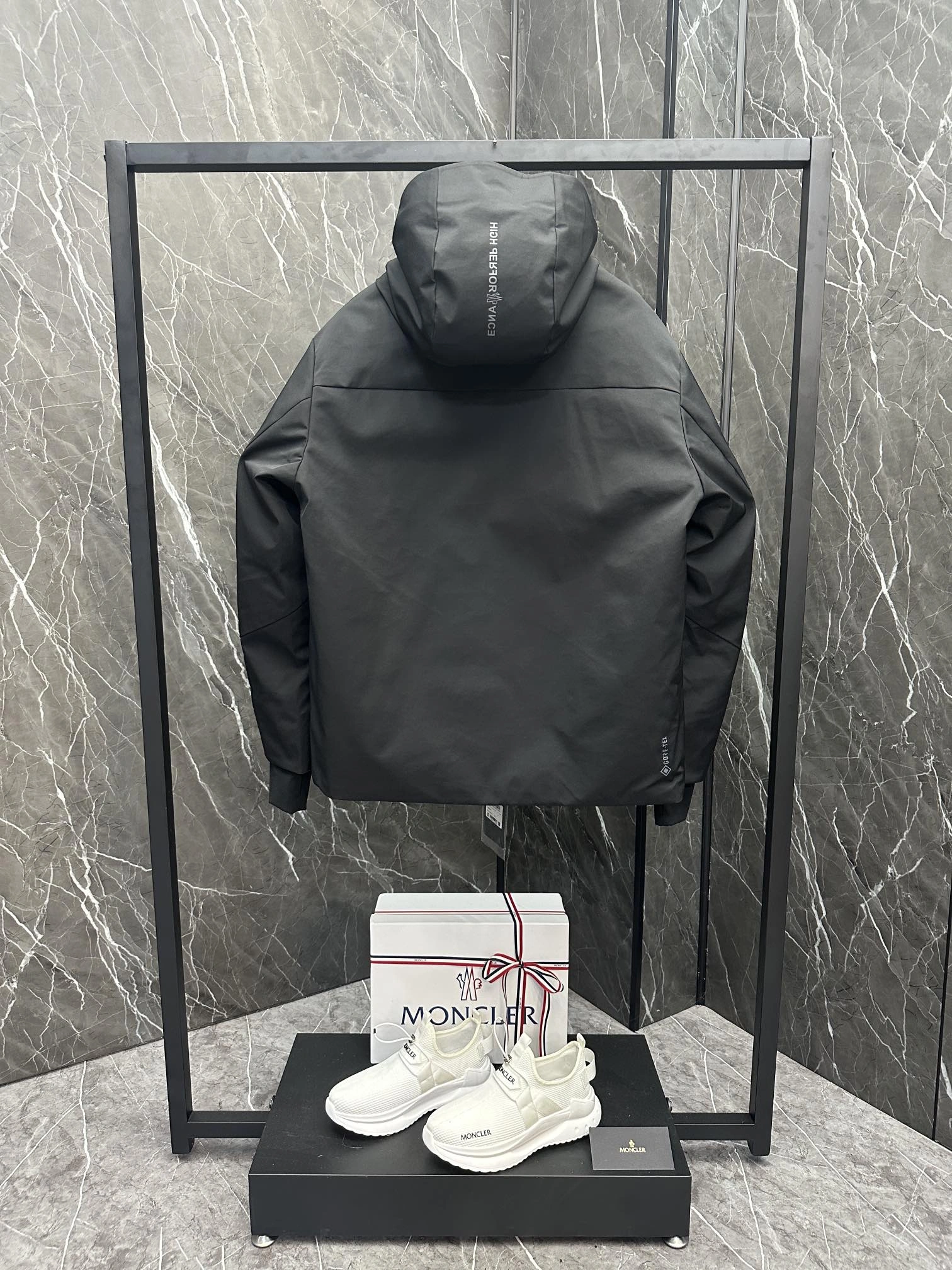 Moncler Down Jackets WeatherProof 145703