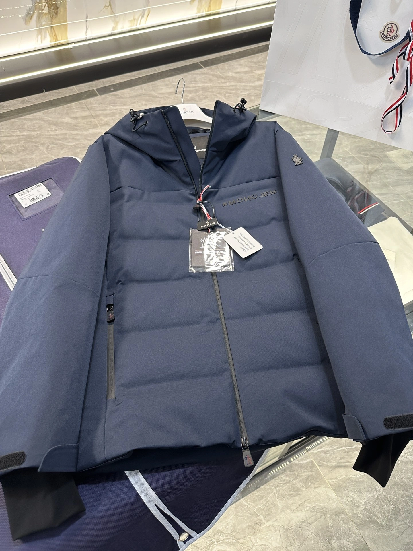 EyeCatching Moncler Down Jackets 145702