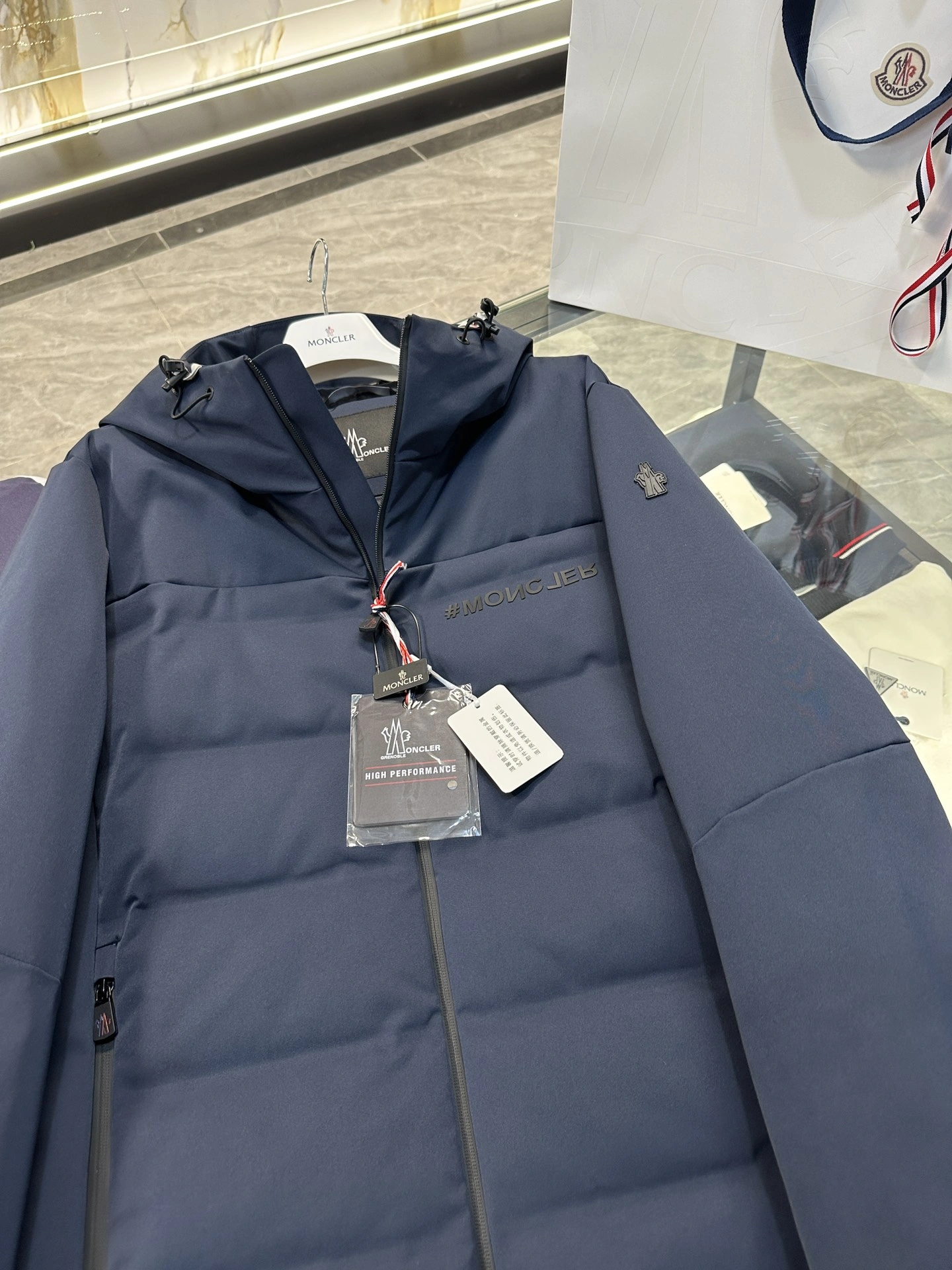 EyeCatching Moncler Down Jackets 145702