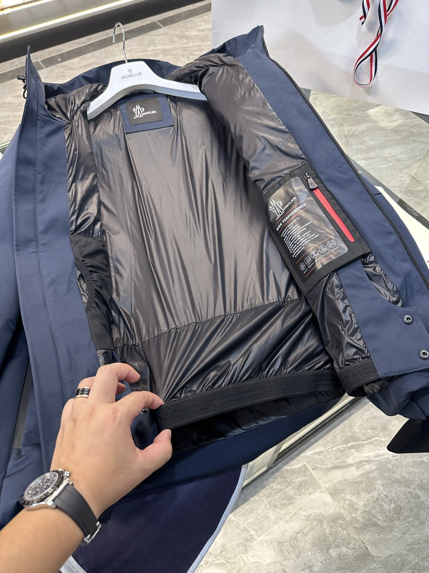 EyeCatching Moncler Down Jackets 145702