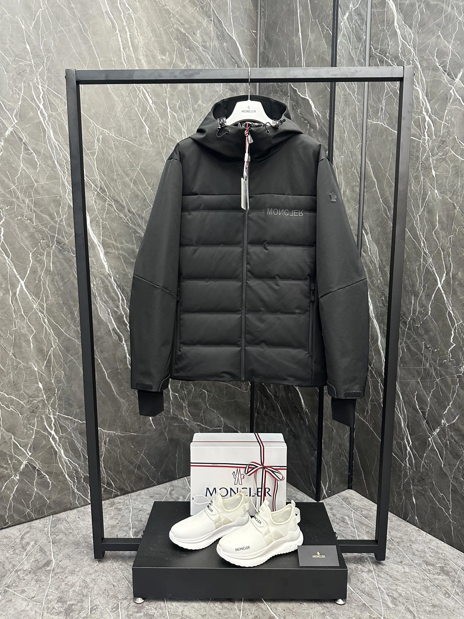 Moncler Down Jackets Functional 145721