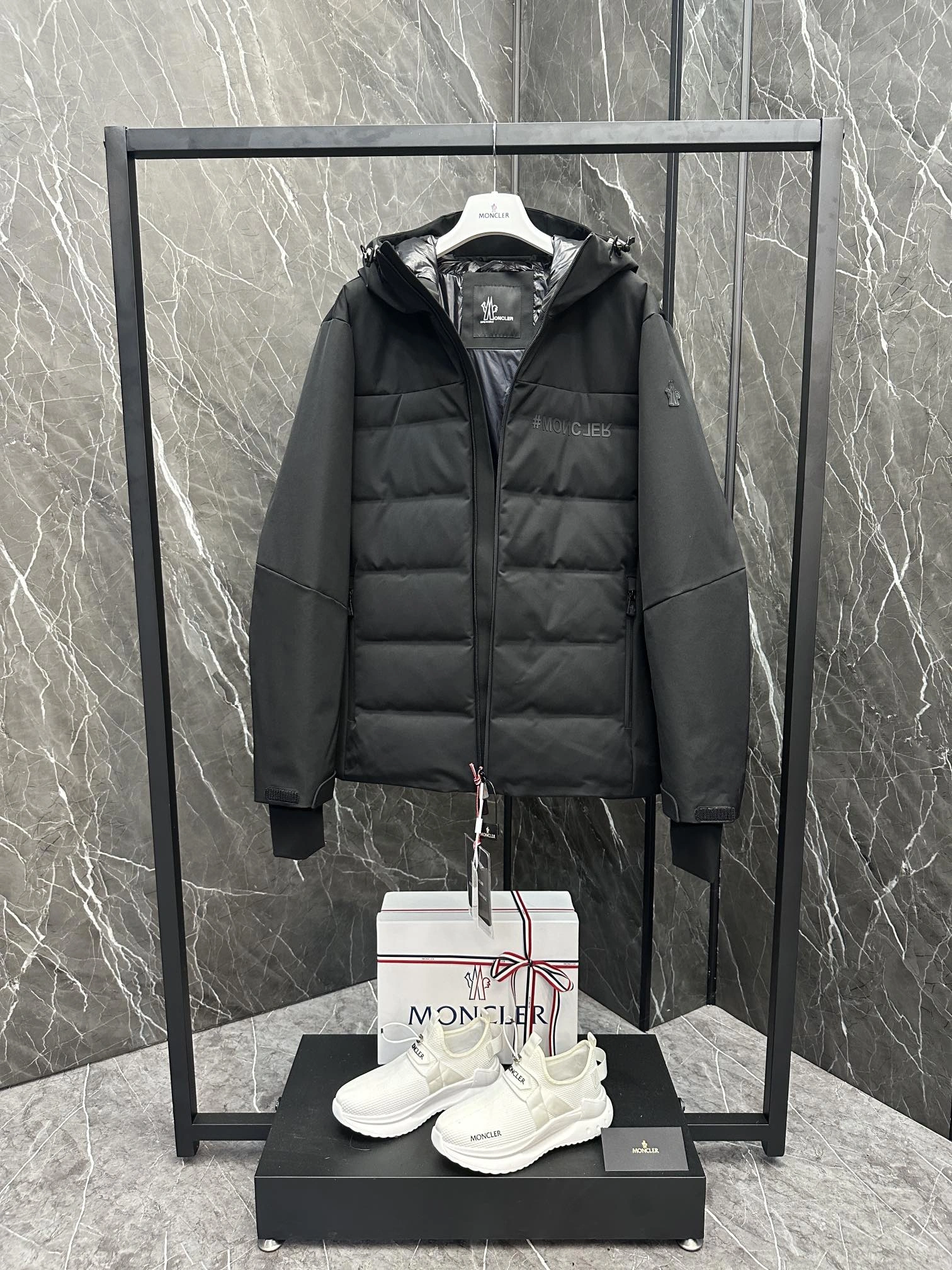 Moncler Down Jackets Functional 145721