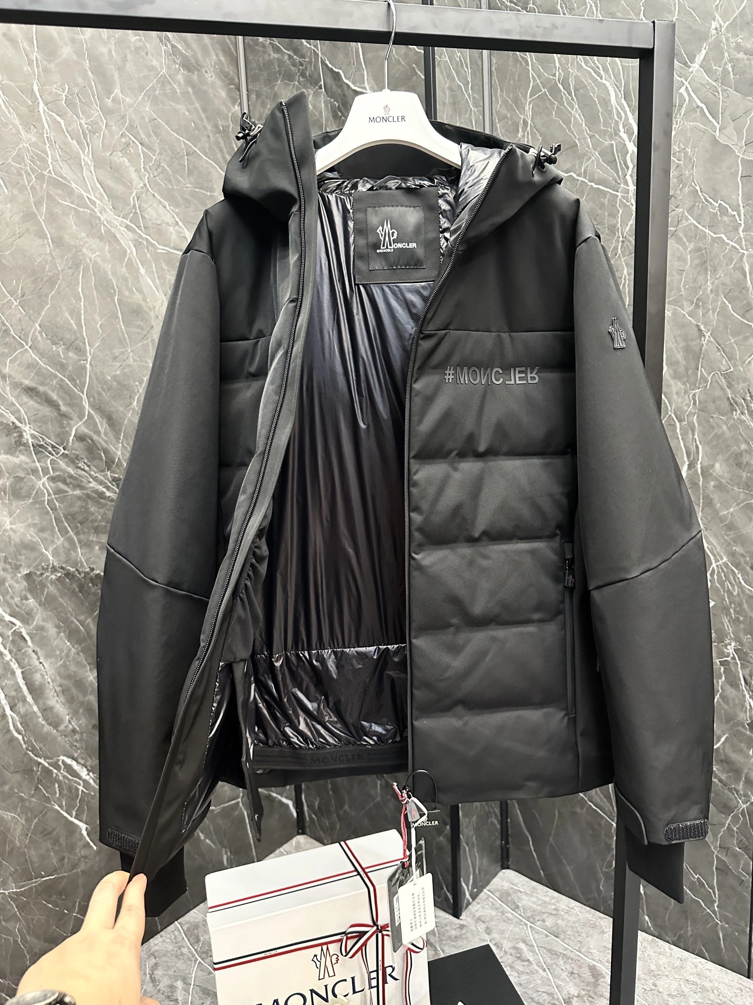 Moncler Down Jackets Functional 145721